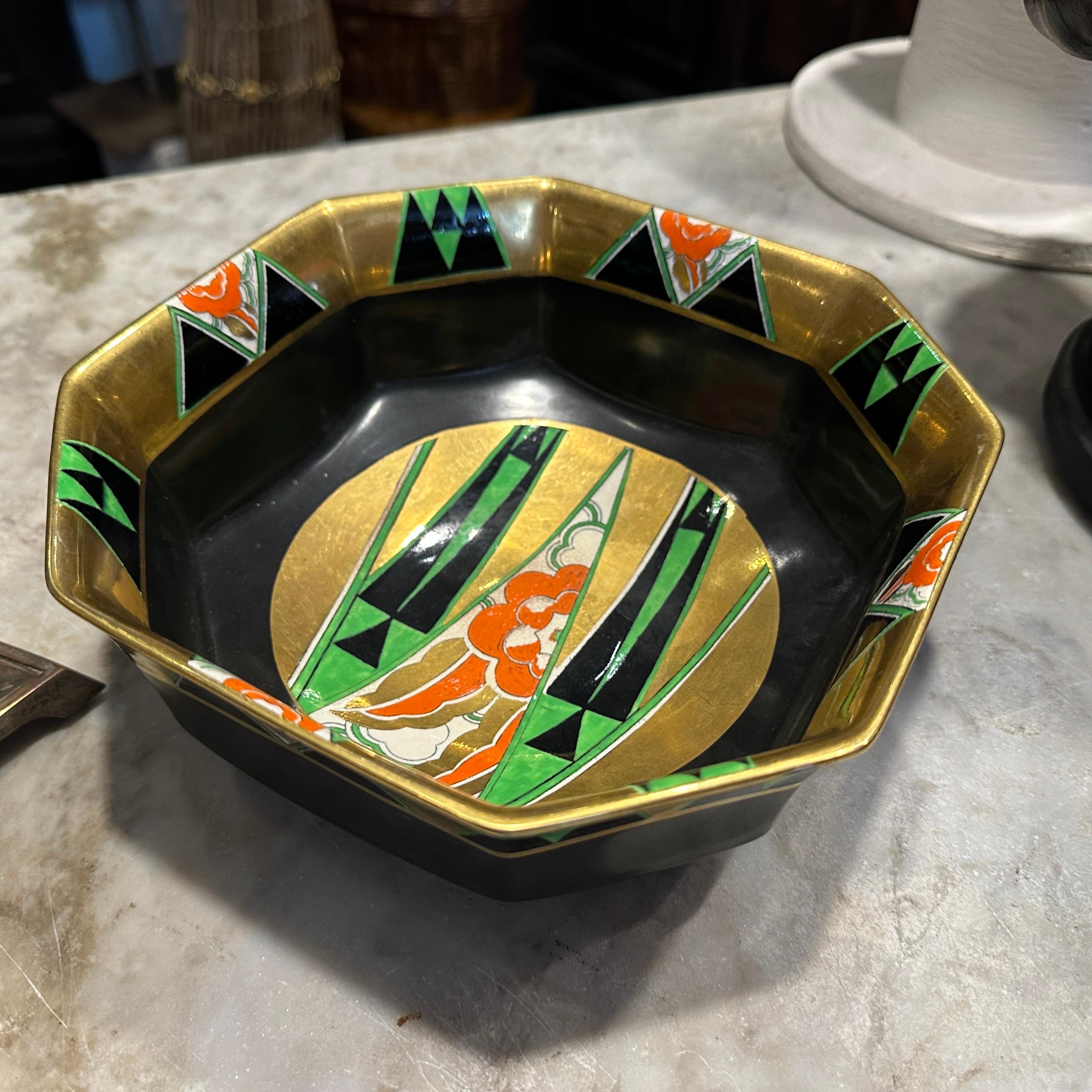 Étonnante coupe anglaise en porcelaine Crown Devon Orient Design de 1932 Art déco en vente 3