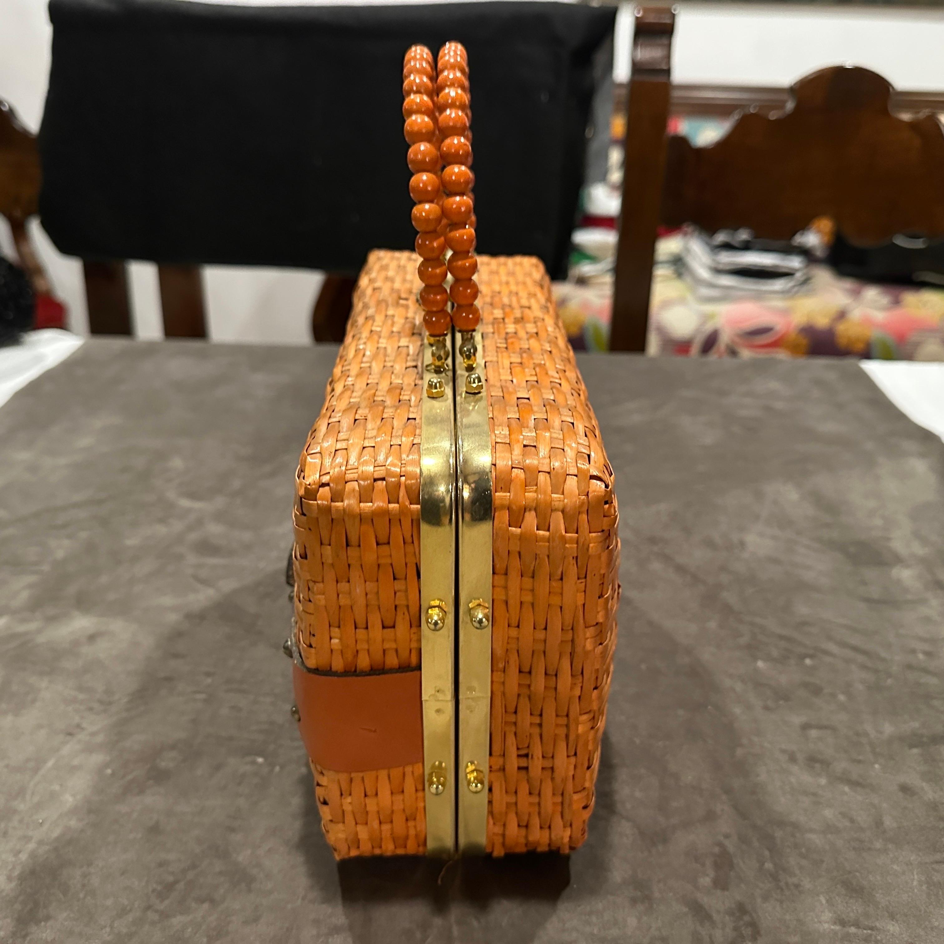 An Amazing 1950s Wicker, Brass and Orange Leather Italian Hand-Bag For Sale 13