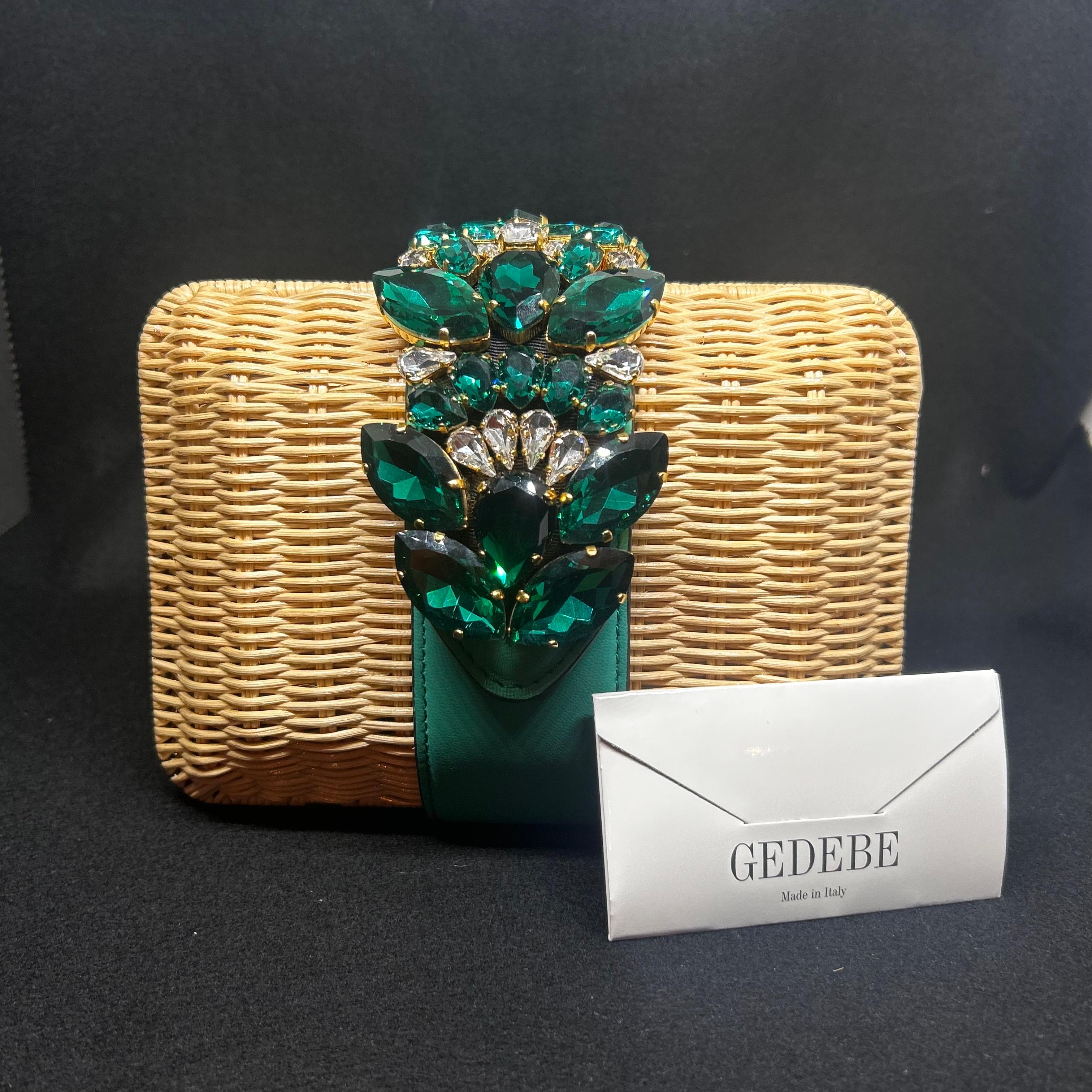 A Amazing High QualityWoven Rattan Clutch Bag with Green Crystal Made by Gedebe For Sale 6