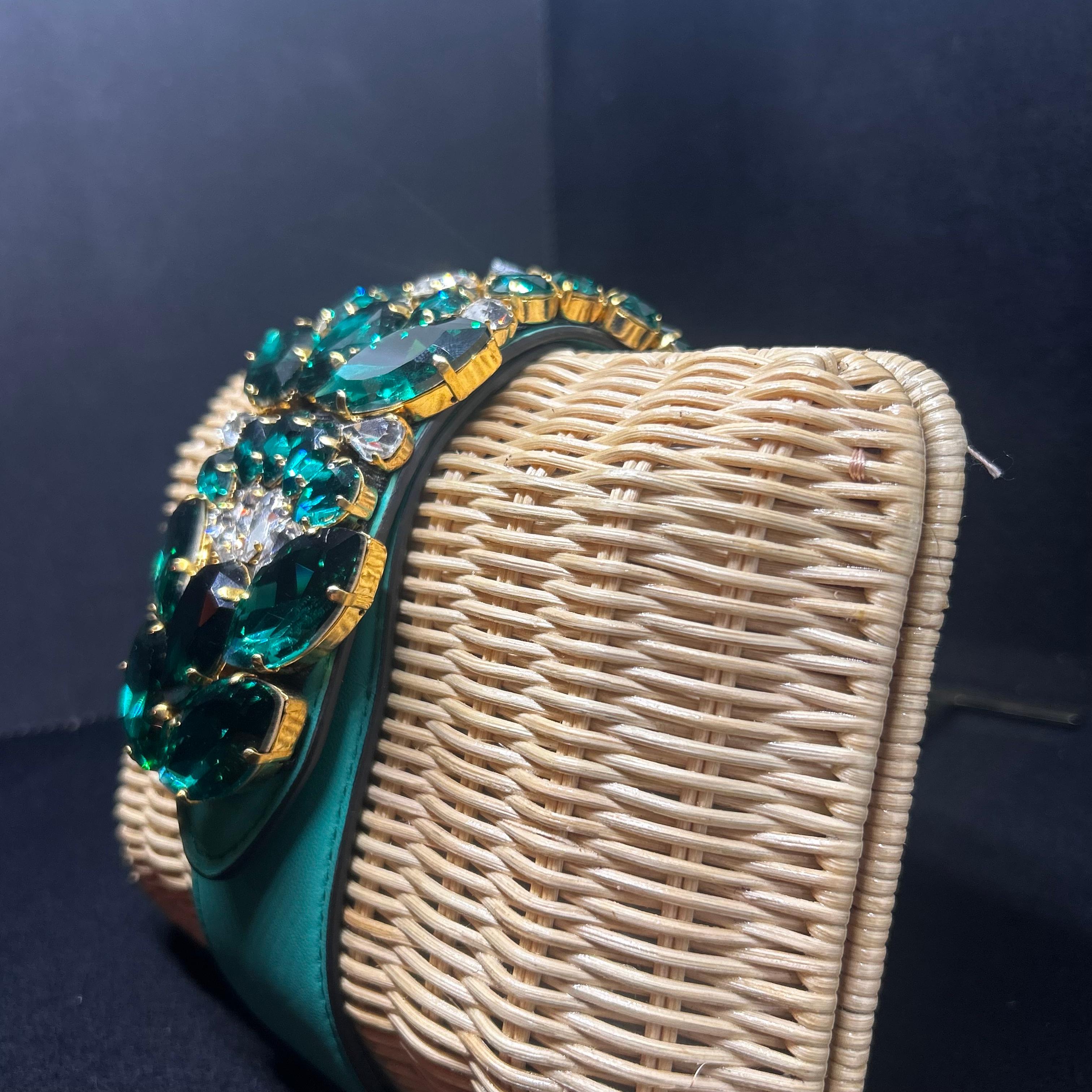 A Amazing High QualityWoven Rattan Clutch Bag with Green Crystal Made by Gedebe For Sale 1