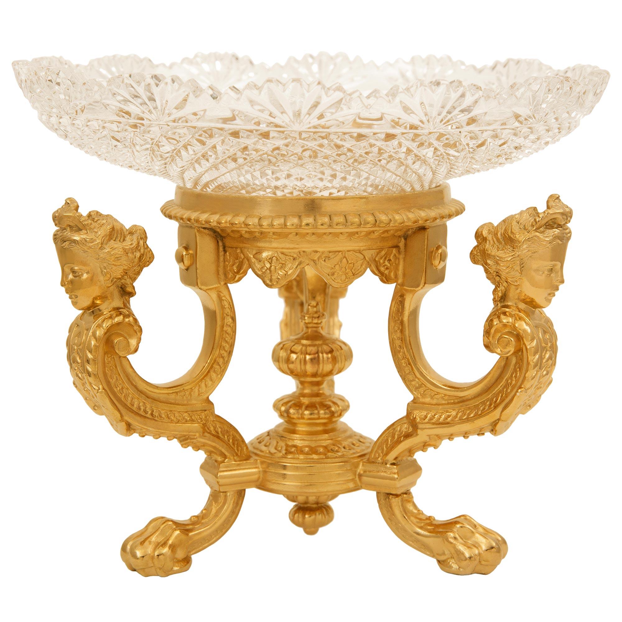 Un centro de mesa americano del siglo XIX de Ormolu y Cristal de estilo Luis XVI Norteamericano en venta