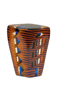 Sculpture en verre d'art contemporain de José Chardiet représentant un paysage urbain.