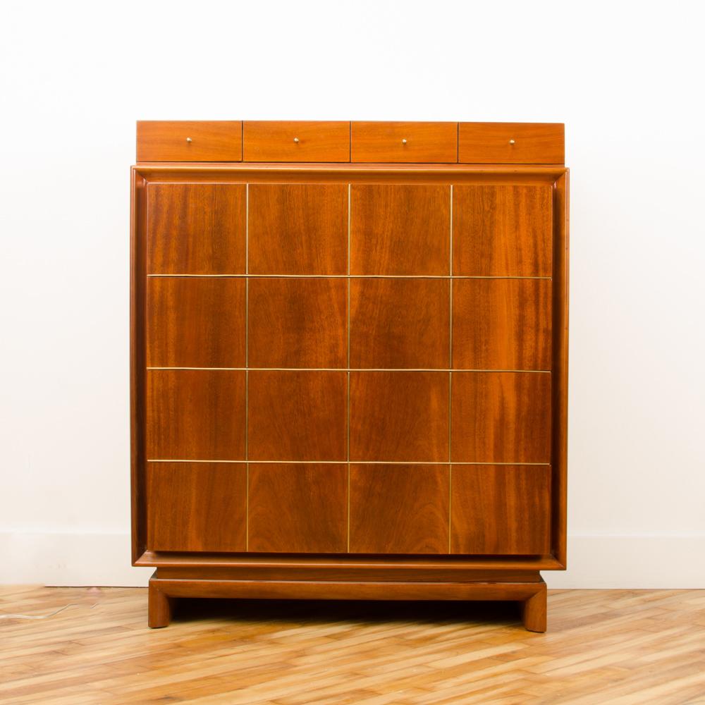 American of Martinsville Mid-Century High Chest with Bras Inlay, circa 1960 In Good Condition For Sale In Philadelphia, PA