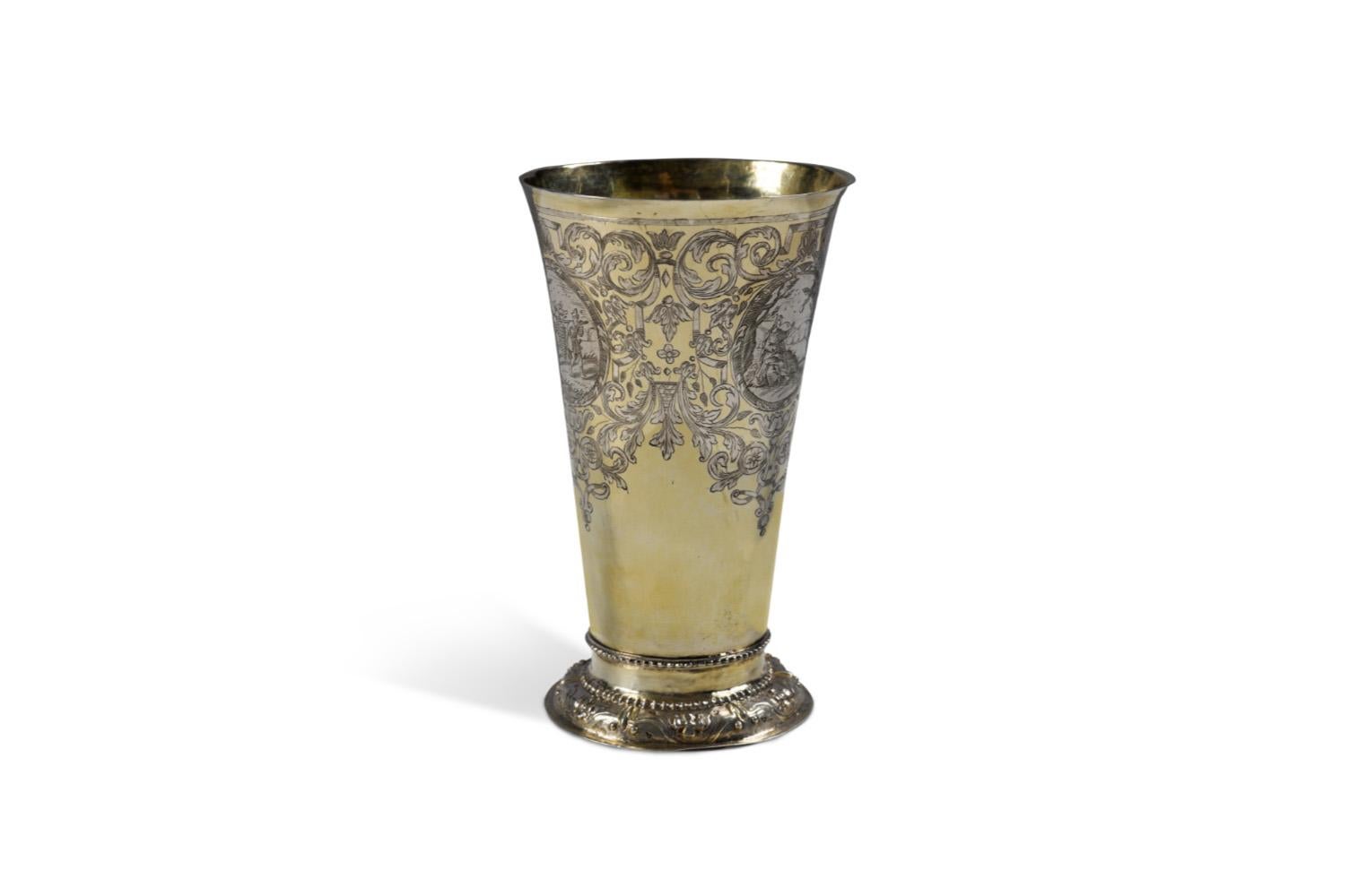Tedesco Bicchiere tedesco in argento dorato, Samuel Birckenholtz, Francoforte, circa 1710 in vendita