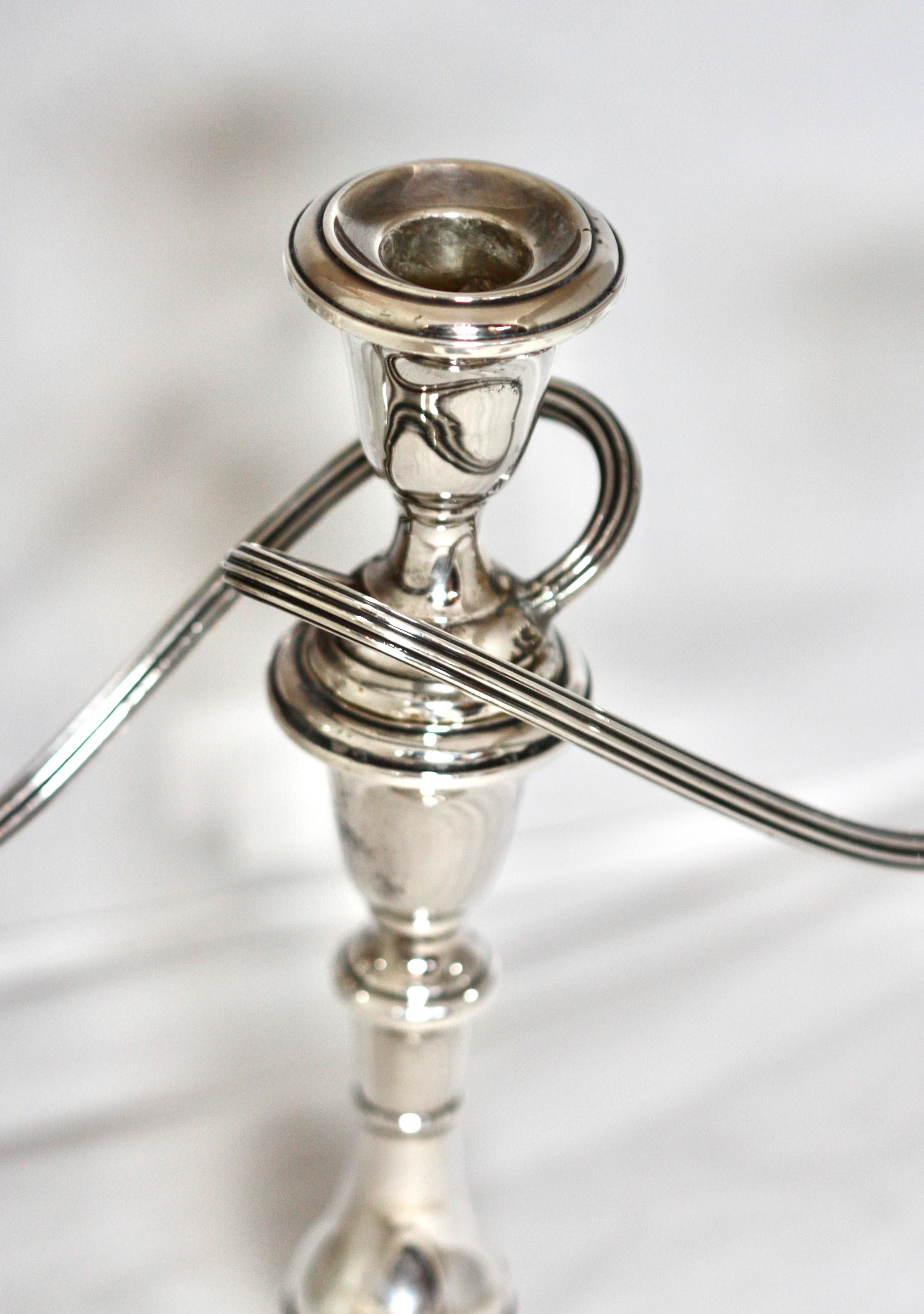 Candelabro a tre luci in argento americano in vendita 2