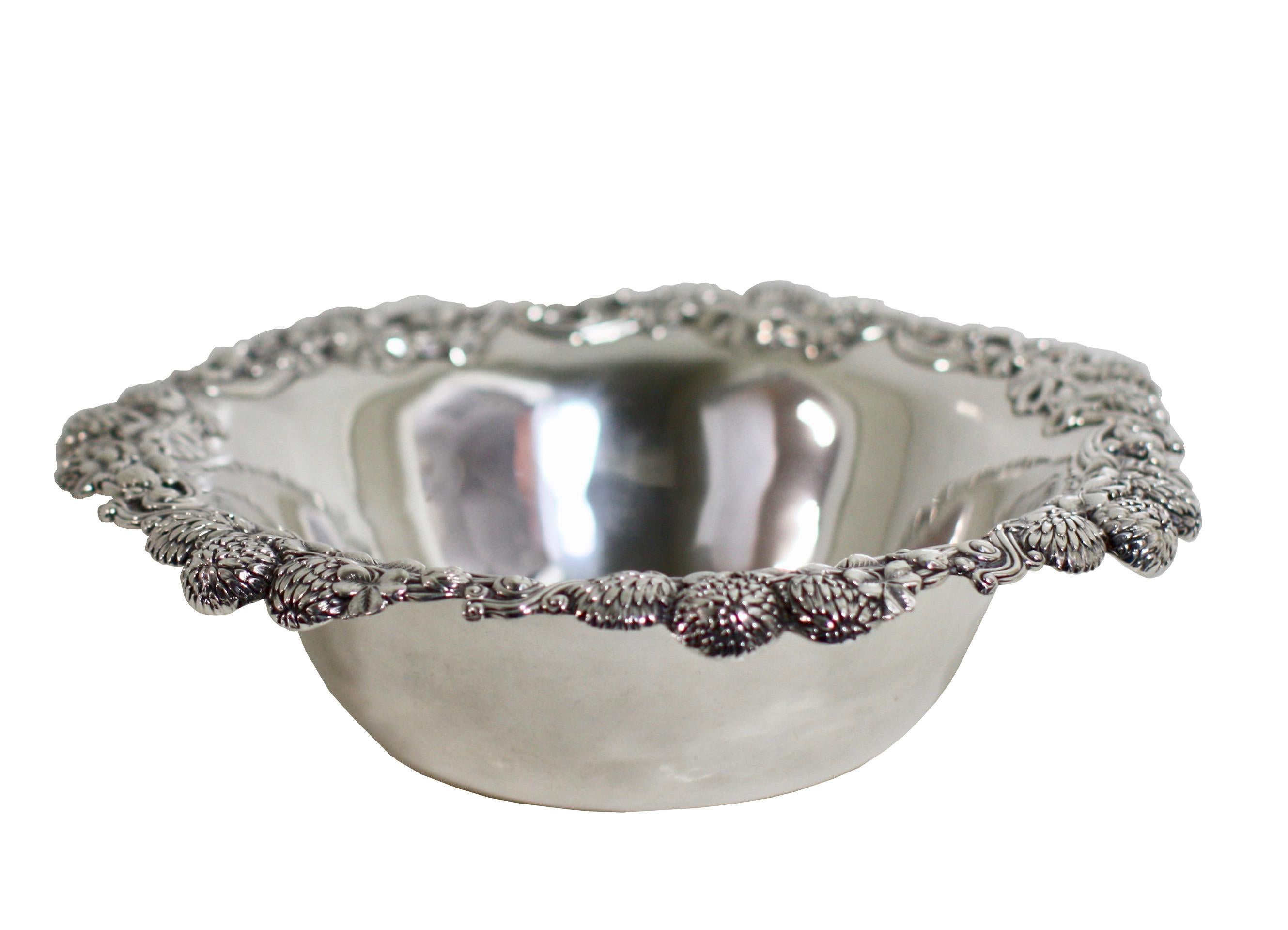 American Sterling Silver Bowl, Tiffany & Co., New York, circa 1950 In Good Condition For Sale In West Palm Beach, FL