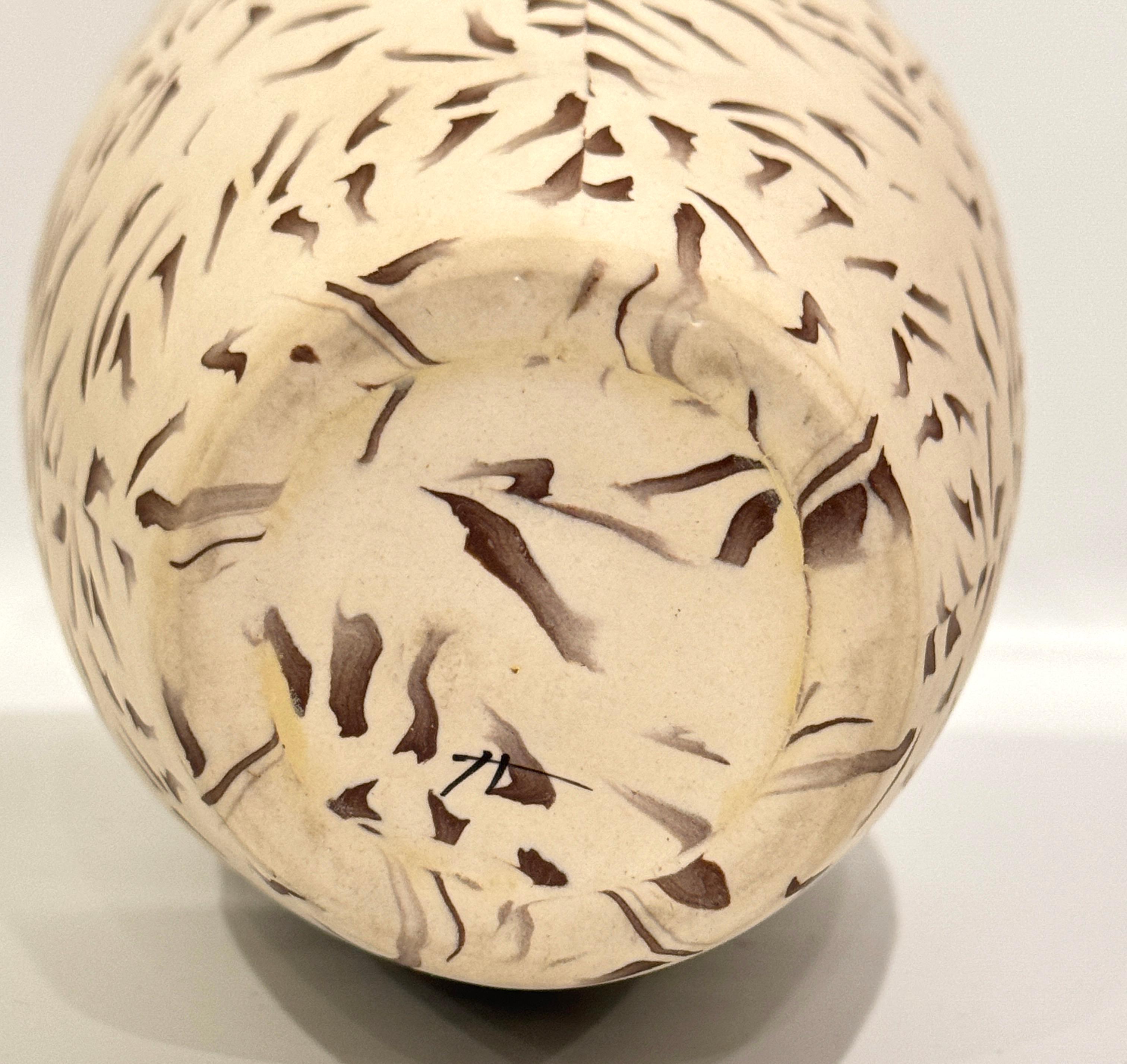 Vase en céramique de style Studio Craft américain avec am designs inclus en vente 2