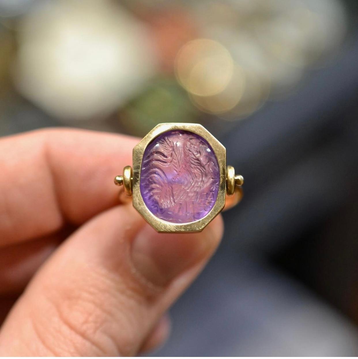 Women's or Men's An Amethyst Intaglio Magical In Gold Ring Roman 3rd Century AD For Sale