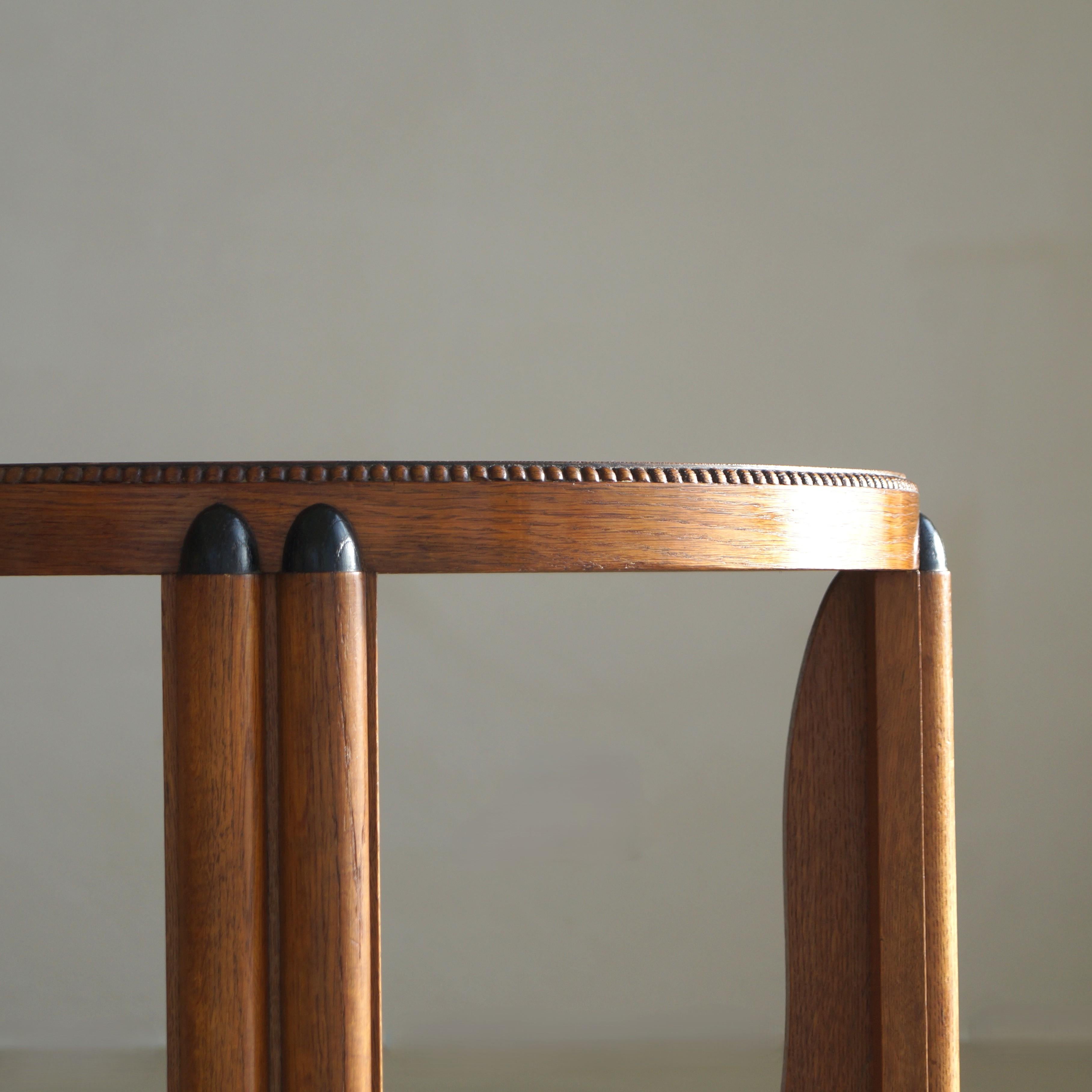 An Amsterdam School Dutch Art Deco side table, 1920s en vente 2