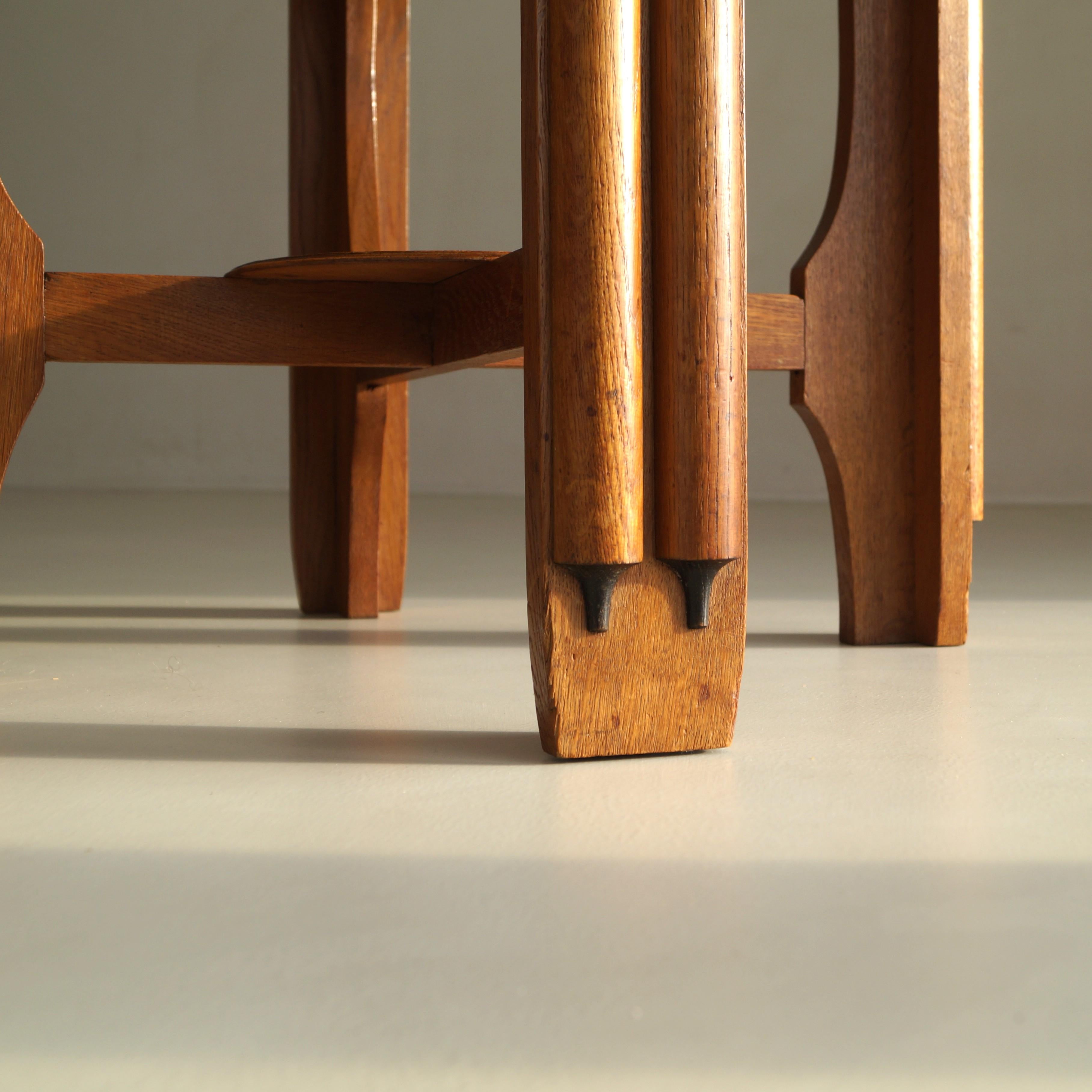 An Amsterdam School Dutch Art Deco side table, 1920s en vente 4