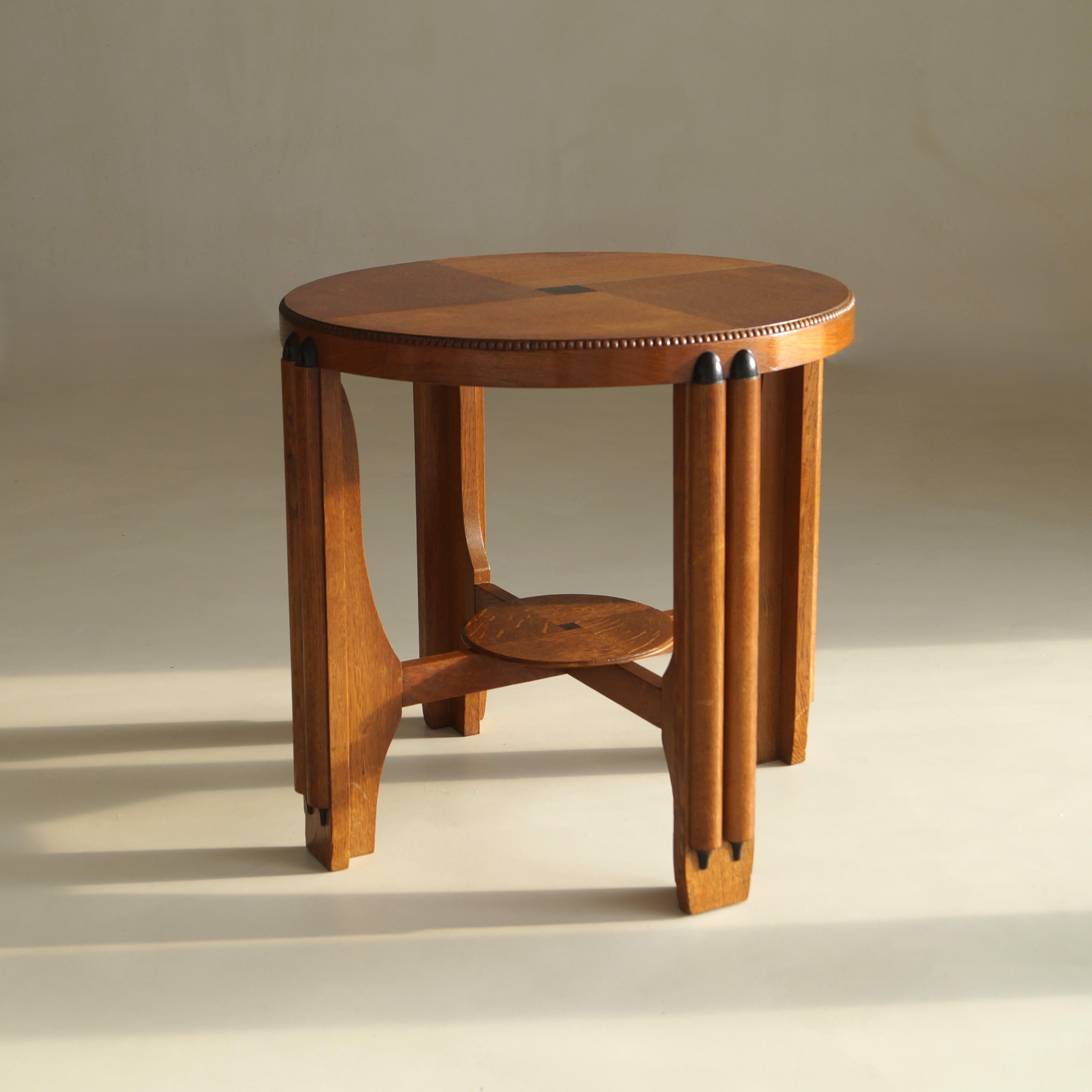 An Amsterdam School Dutch Art Deco side table, 1920s en vente 6