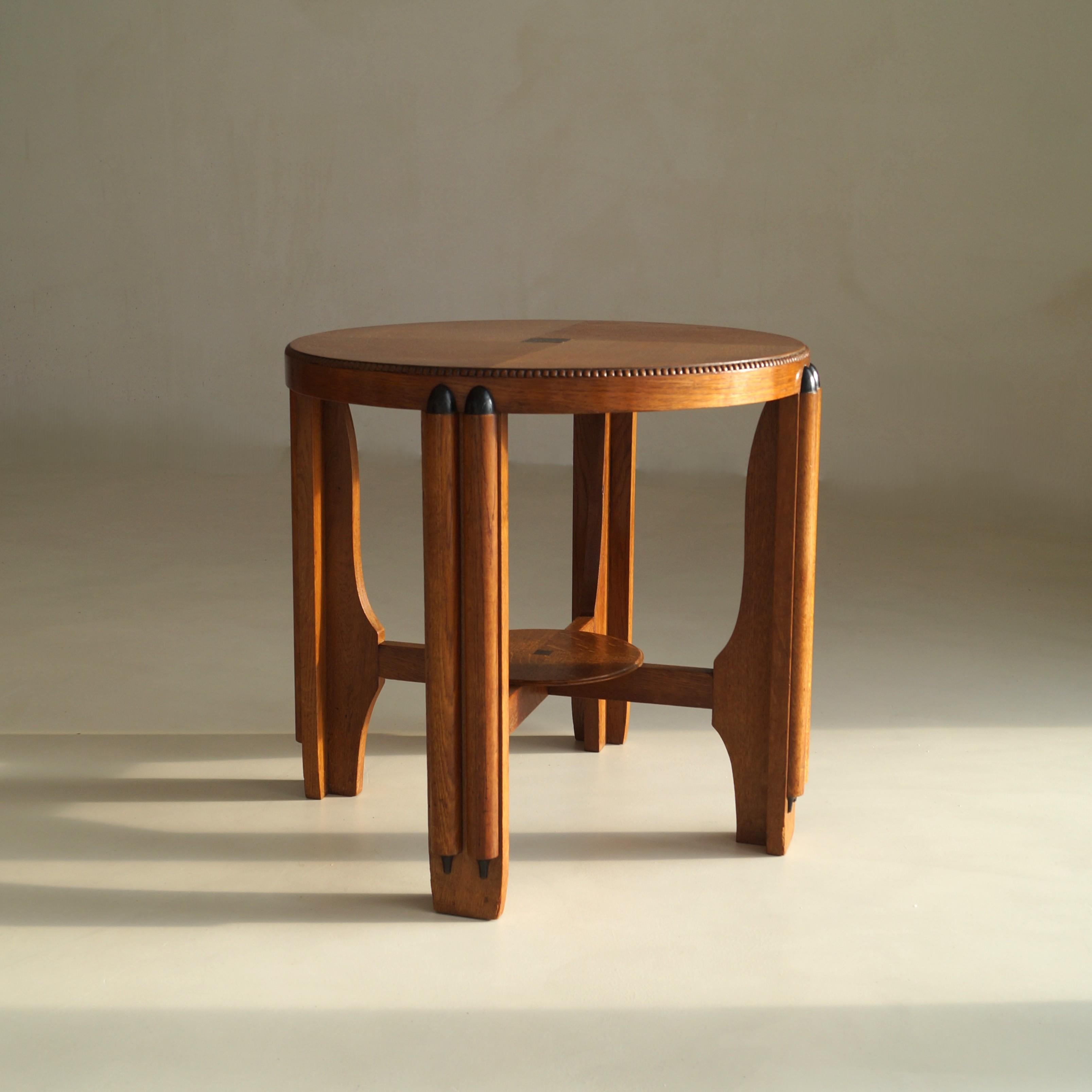 An Amsterdam School Dutch Art Deco side table, 1920s en vente 7