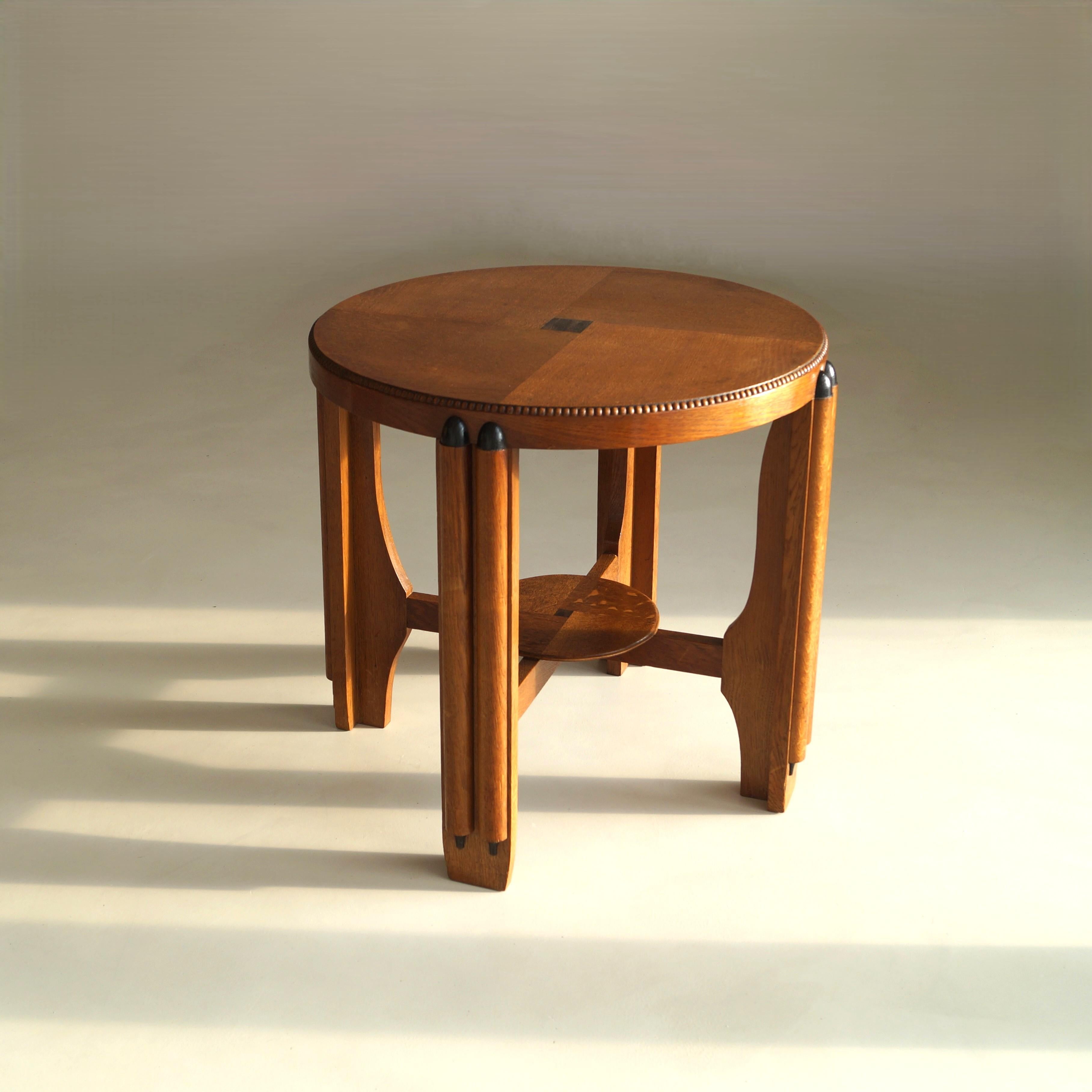 An Amsterdam School Dutch Art Deco side table, 1920s en vente 9