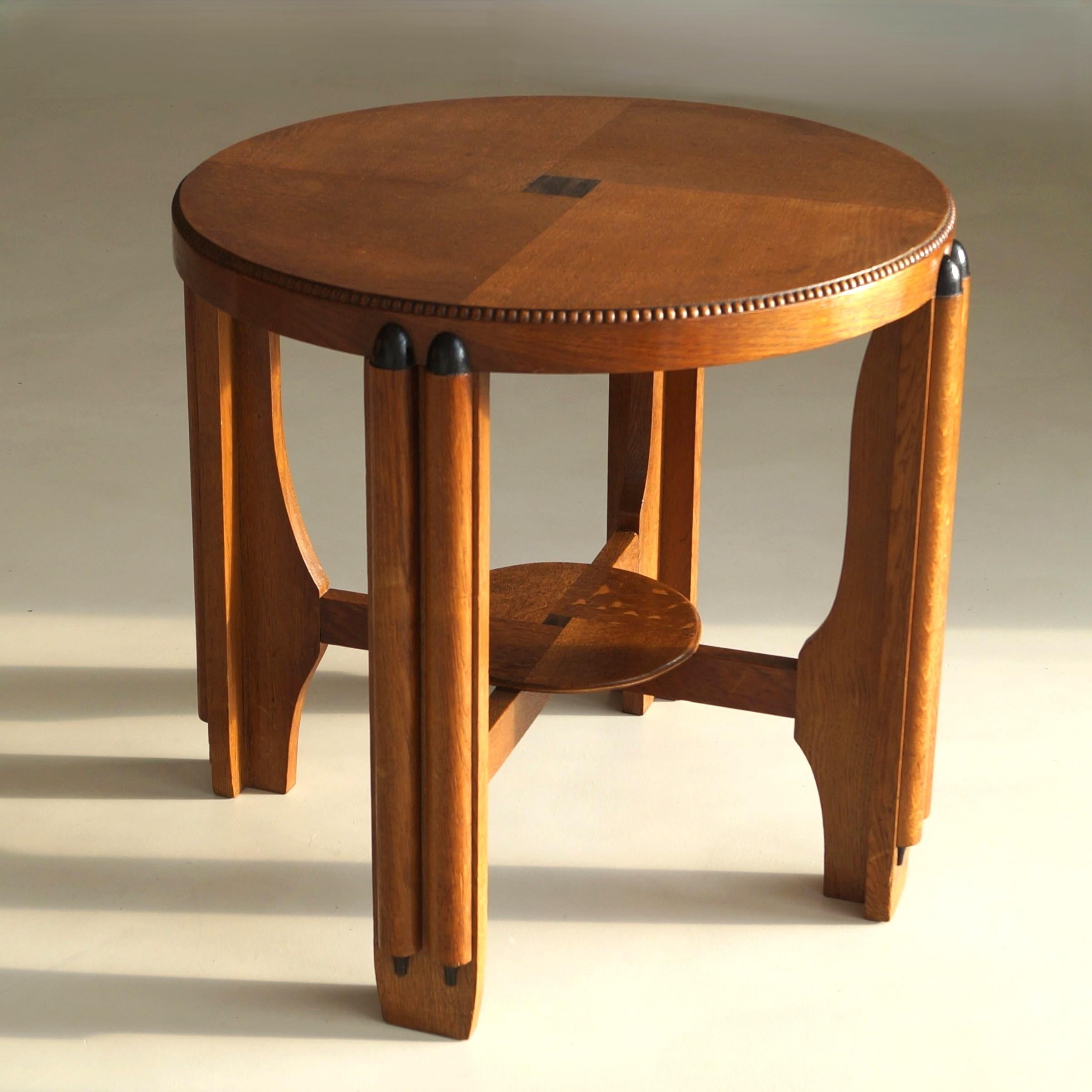 An Amsterdam School Dutch Art Deco side table, 1920s en vente 10