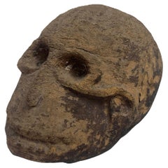 Ancienne tête de headhunters d' substitut en bois de Papouasie