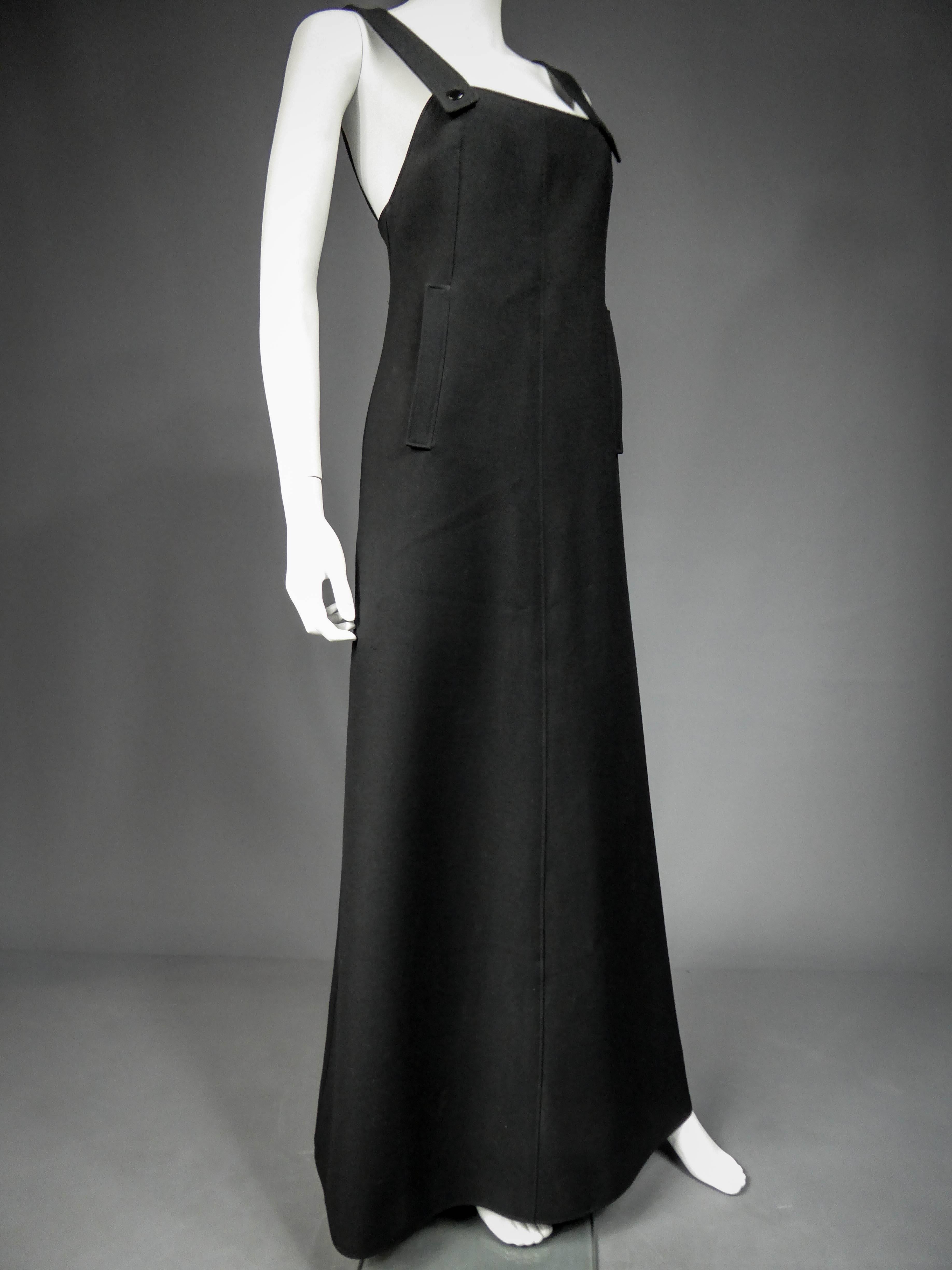 Une robe André Courrèges Chasuble French Couture numérotée 0031643 Circa 1970 en vente 2