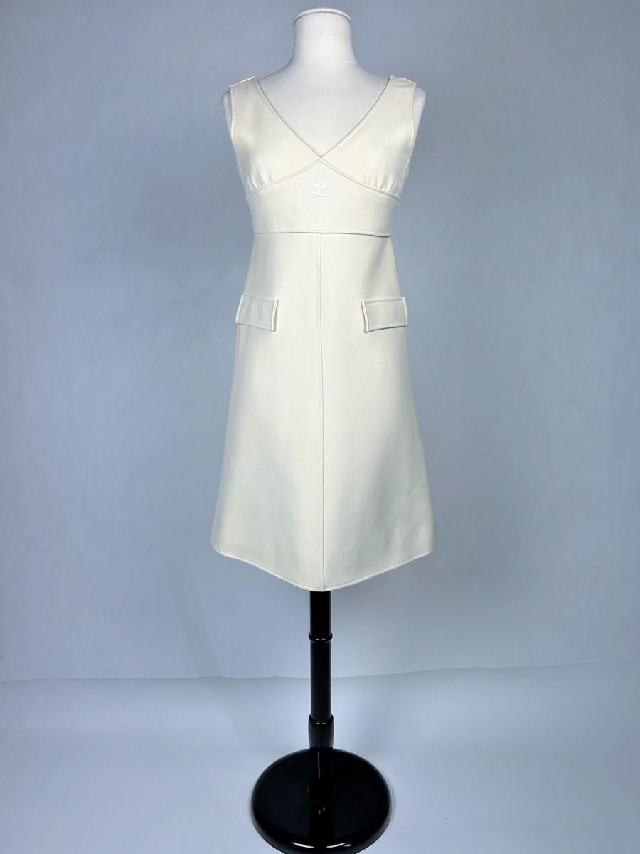 Beige An André Courrèges Couture Future beige jersey mini dress - French Circa 1970 For Sale