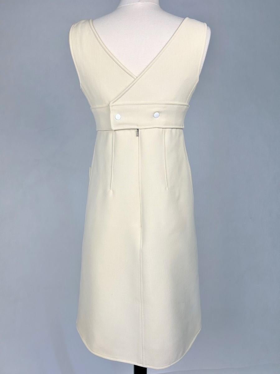 An André Courrèges Couture Future beige jersey mini dress - French Circa 1970 For Sale 3