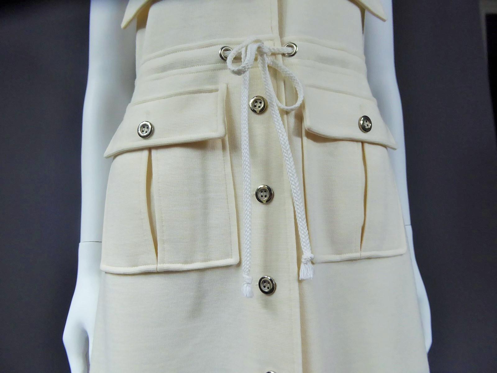 Ein André Courrèges Couture Jersey-Kleid Frankreich CIRCA 1970-1975 7