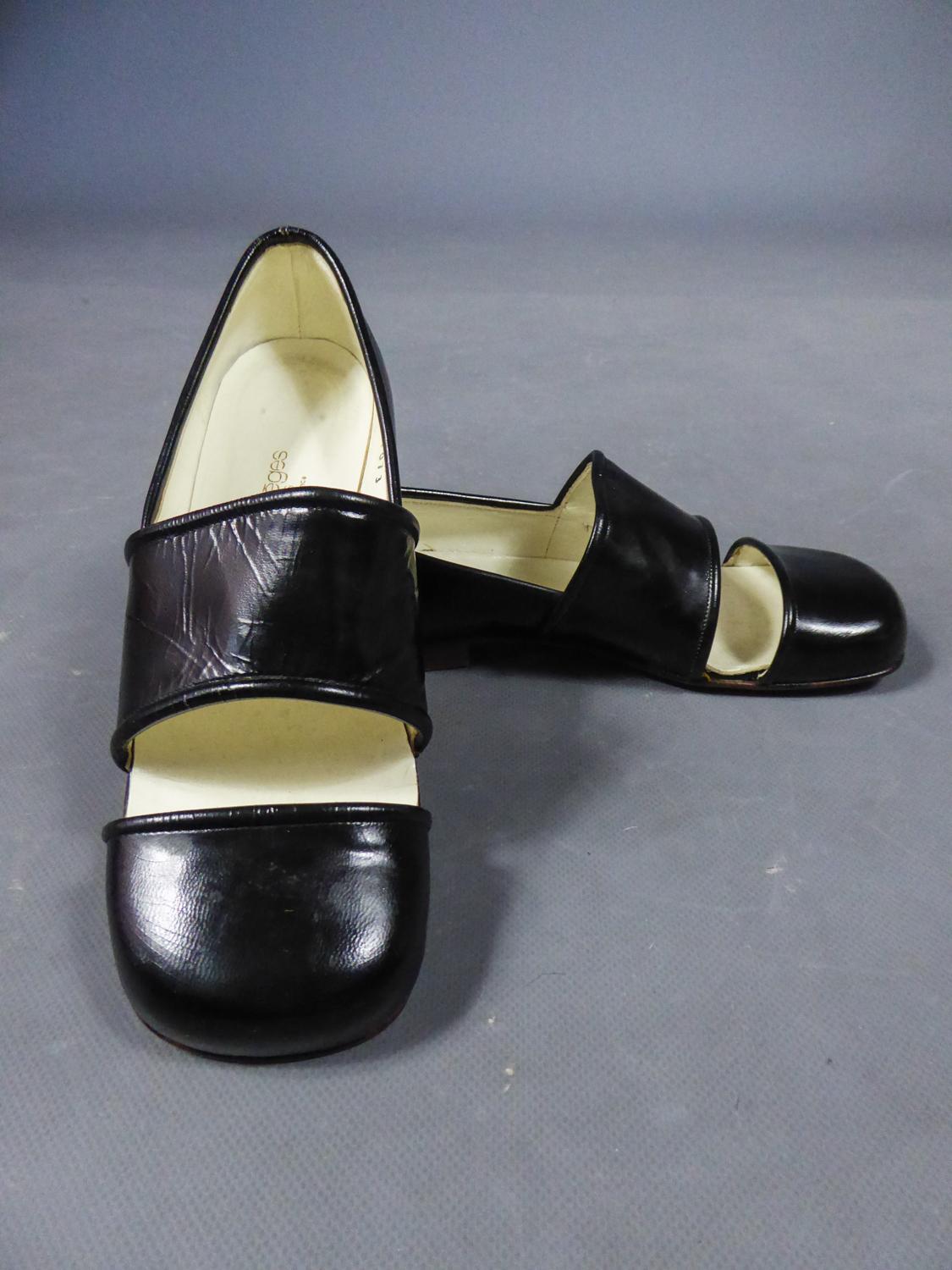 An André Courrèges Couture Pair of Shoes Circa 1967/1970 2