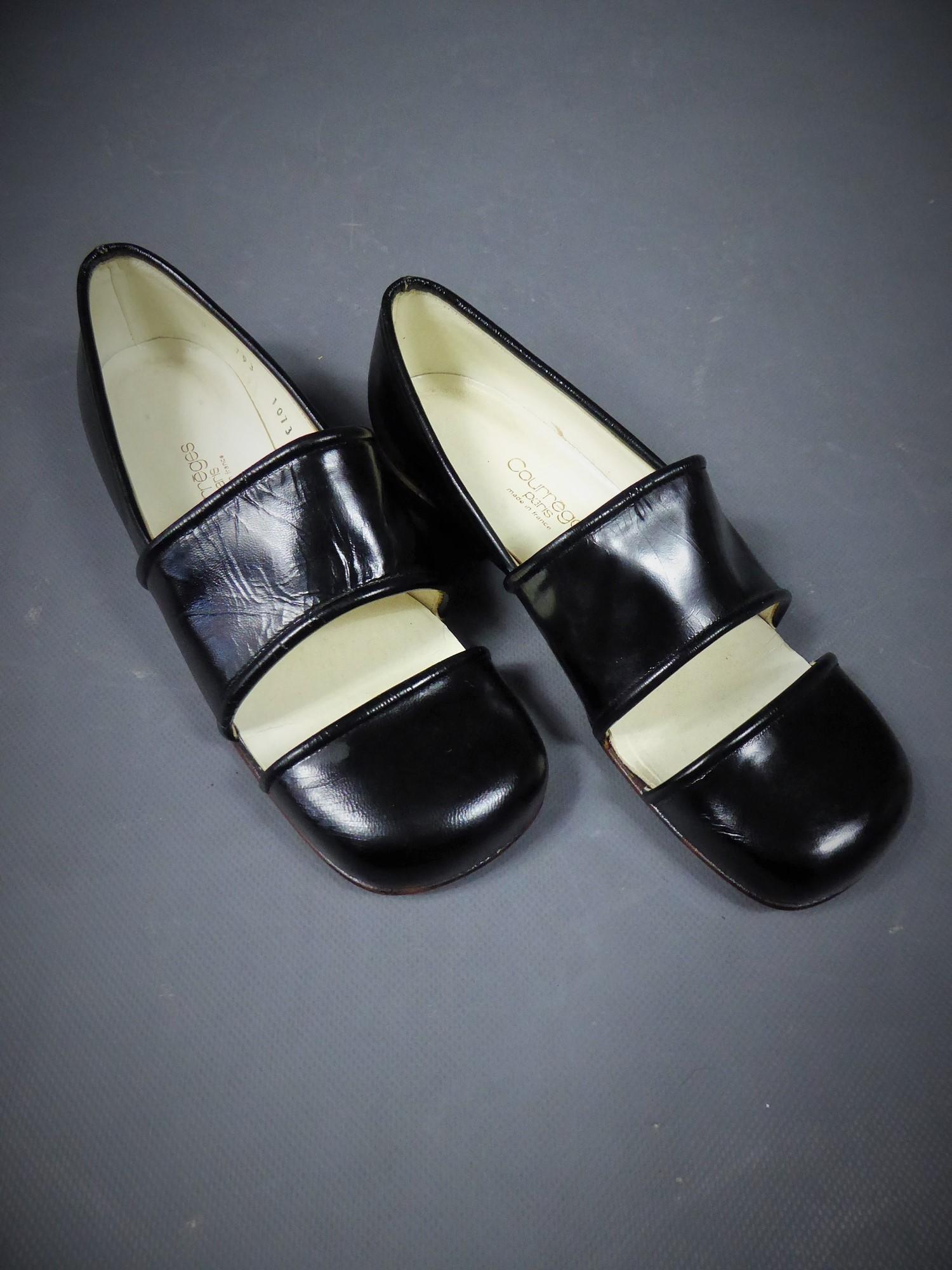 An André Courrèges Couture Pair of Shoes Circa 1967/1970 3