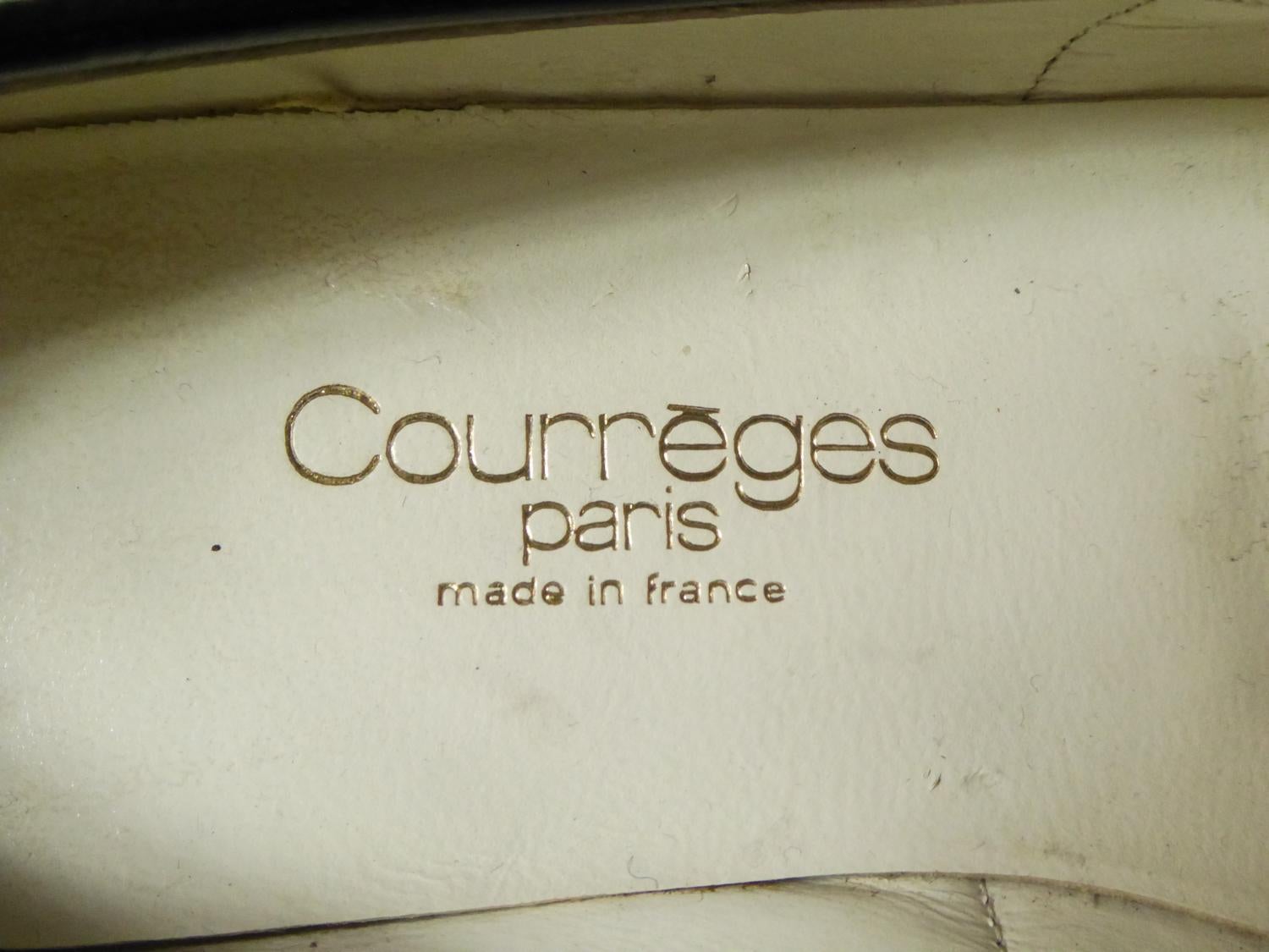 An André Courrèges Couture Pair of Shoes Circa 1967/1970 In Excellent Condition In Toulon, FR