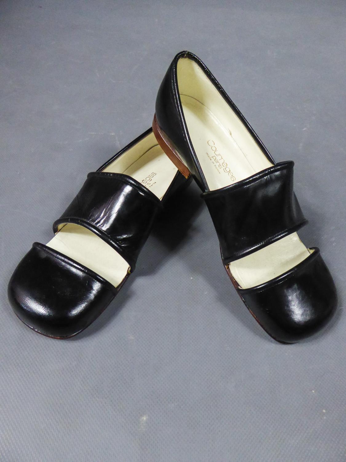 An André Courrèges Couture Pair of Shoes Circa 1967/1970 1