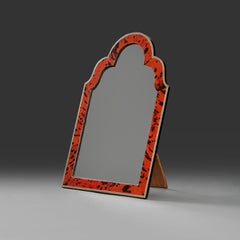 Uno specchio da toeletta anglo-indiano