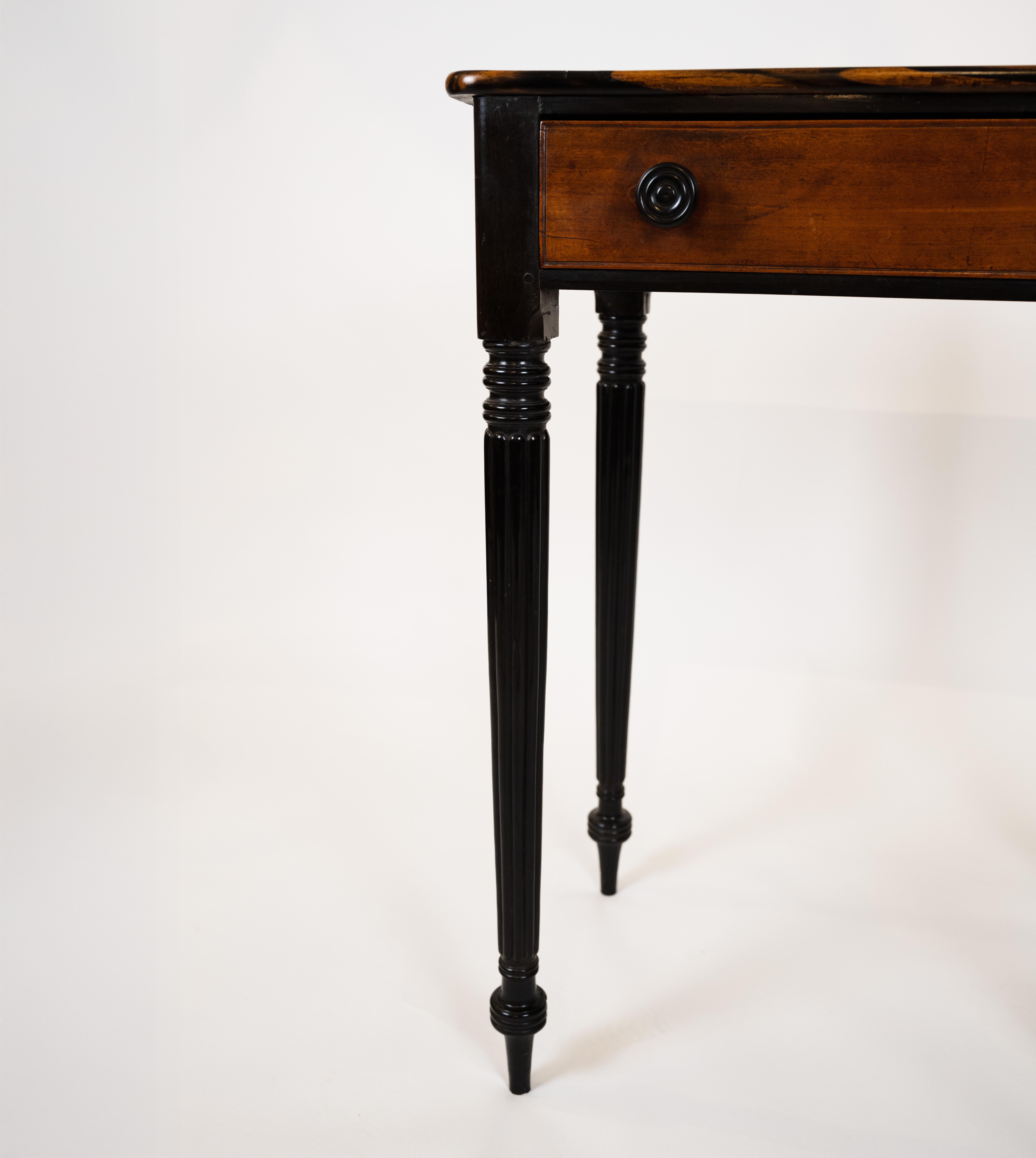 Fin du XIXe siècle Table d'appoint anglo-indienne avec plateau en bois de rose hautement figuré en vente