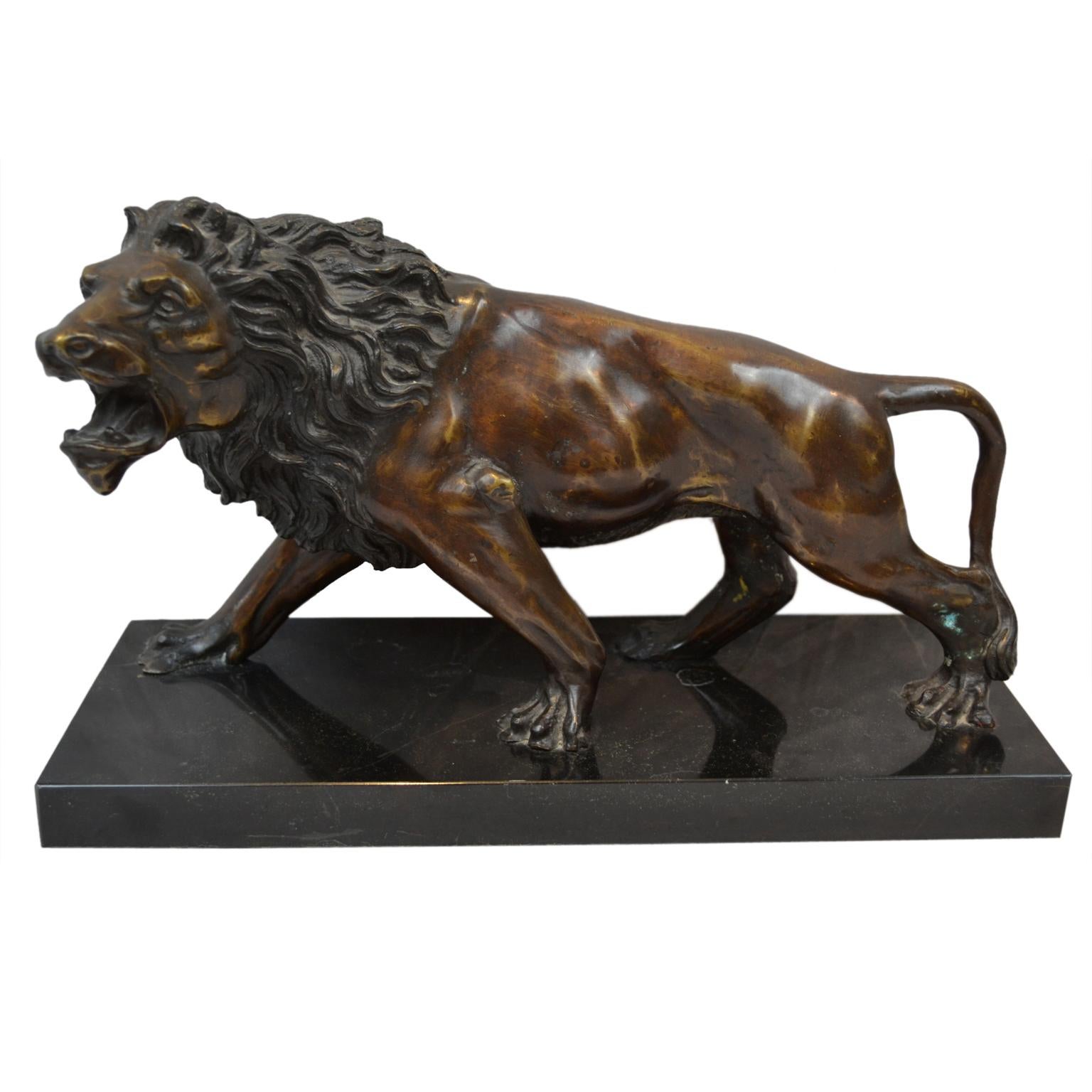 bronze animalier lion