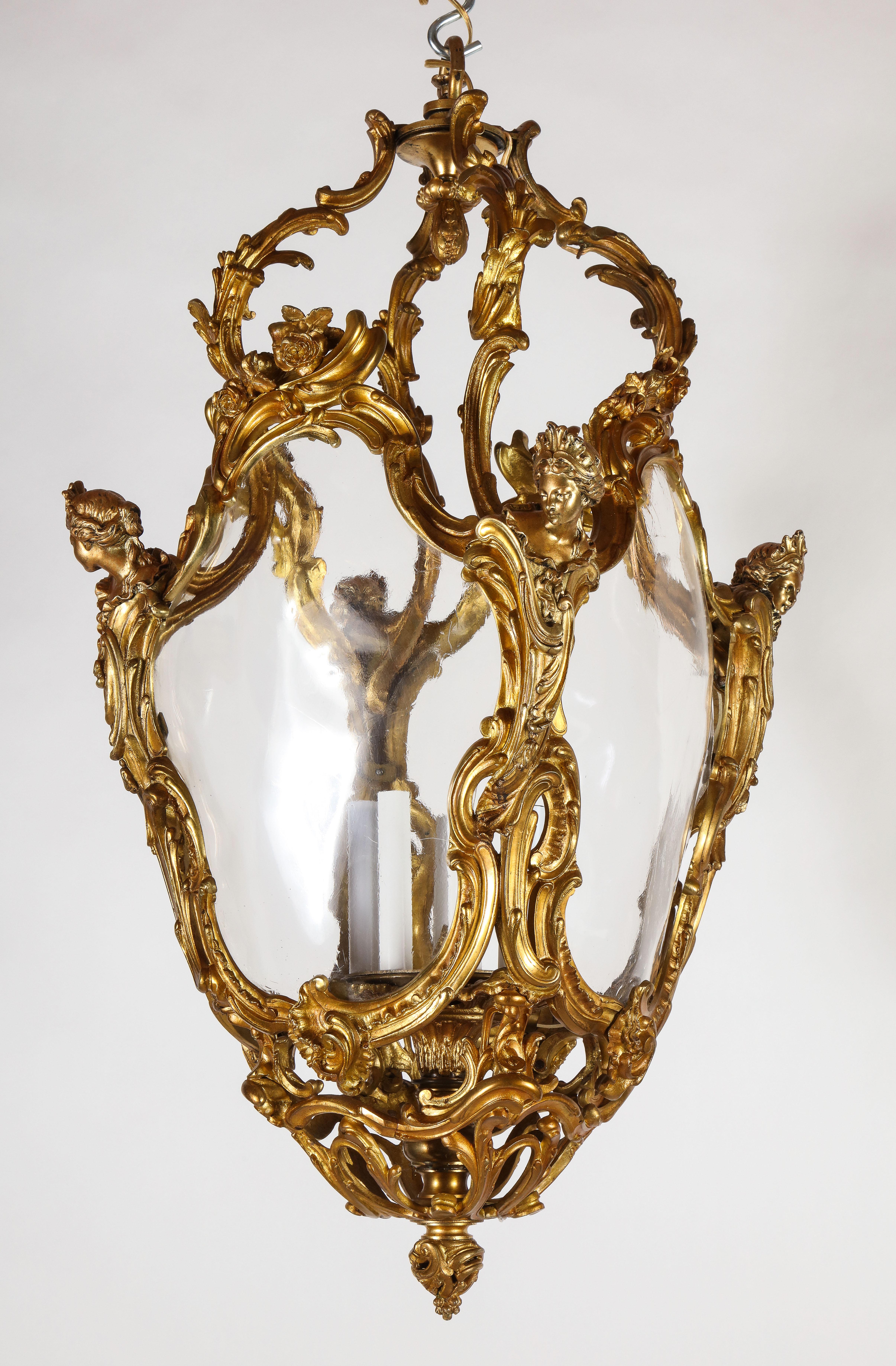 Antike französische siebenflammige französische Dore-Bronze- und Glaslaterne aus dem 19. Jahrhundert im Angebot 4