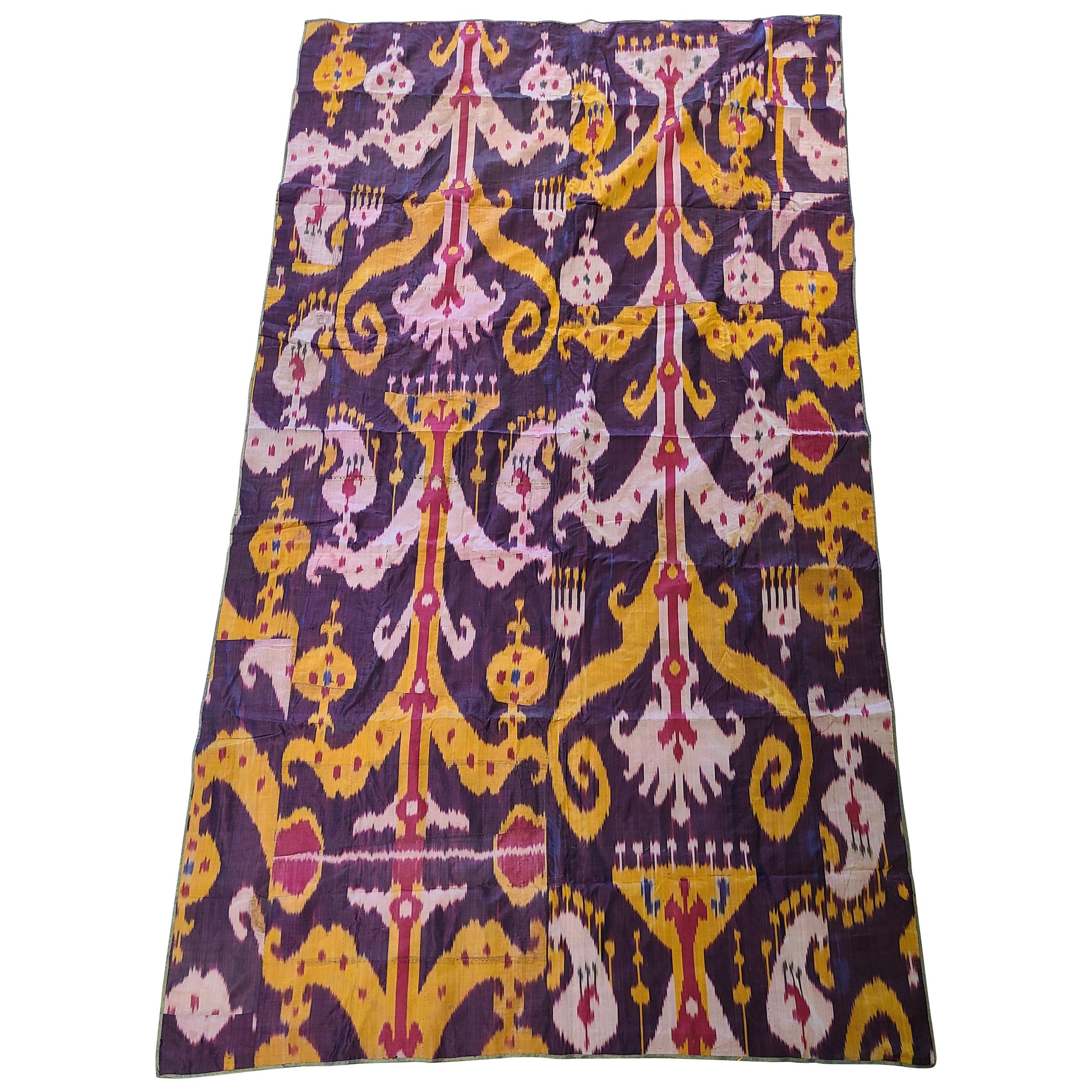 Tissage tribal russe ancien du 19ème siècle en pure soie ouzbeke enveloppée d'Ikat