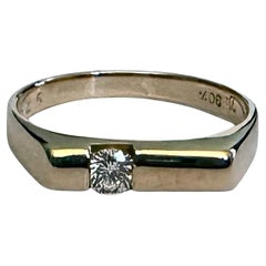 An Antique 20kt Yellow Gold Ring with a 0.17 Carat, 3.5mm Diamond