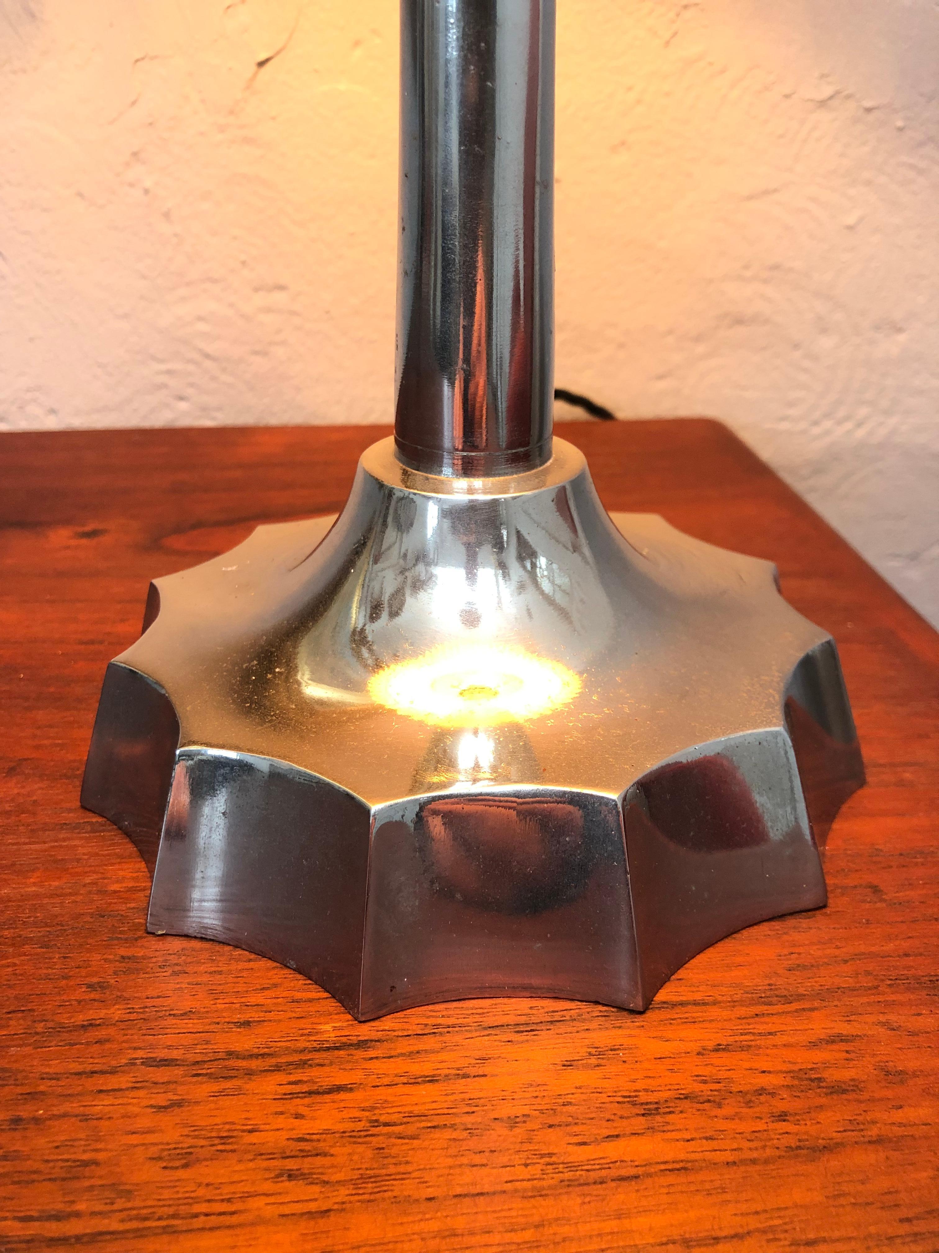 Antike Art-Déco-Tischlampe aus den 1920er Jahren im Angebot 4