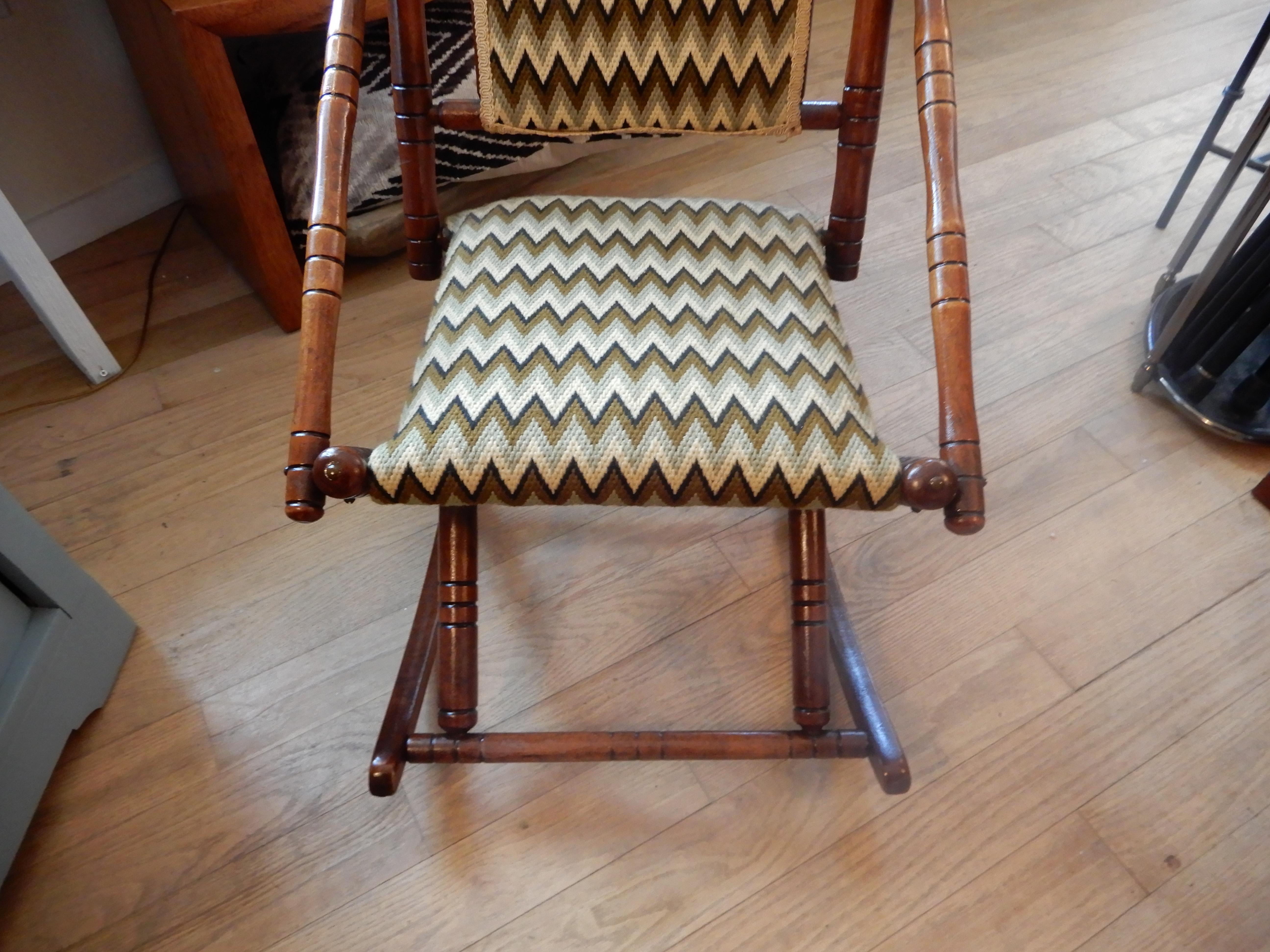 Antique Bamboo Rocker in the George Hunzinger Style In Excellent Condition For Sale In Bellport, NY