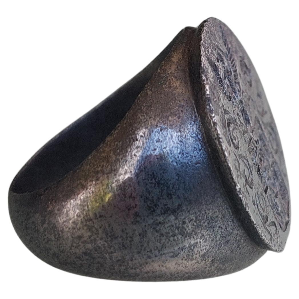 Neoclassico Un antico anello con sigillo in ferro di Berlino, CIRCA 1810 in vendita