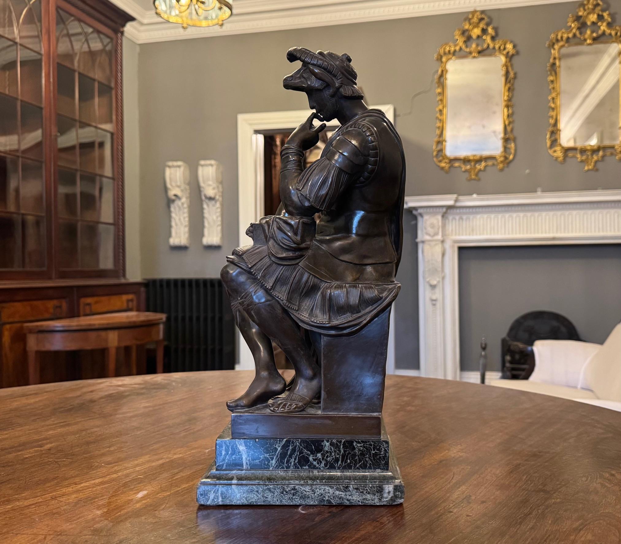 Figura antigua de bronce de Lorenzo de Médicis, según Miguel Ángel Vaciado en venta