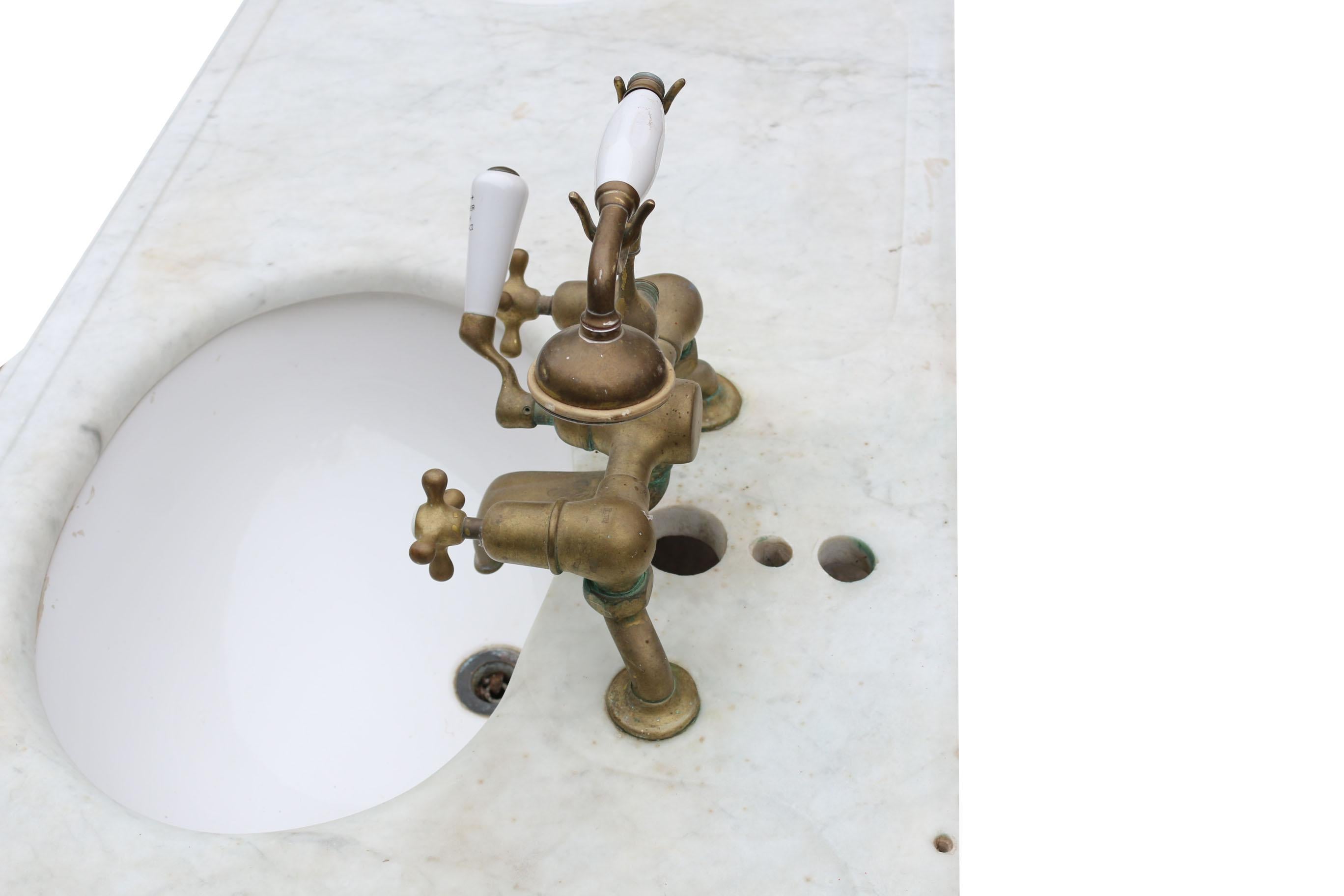 XIXe siècle Double vasque en marbre de Carrare antique en vente
