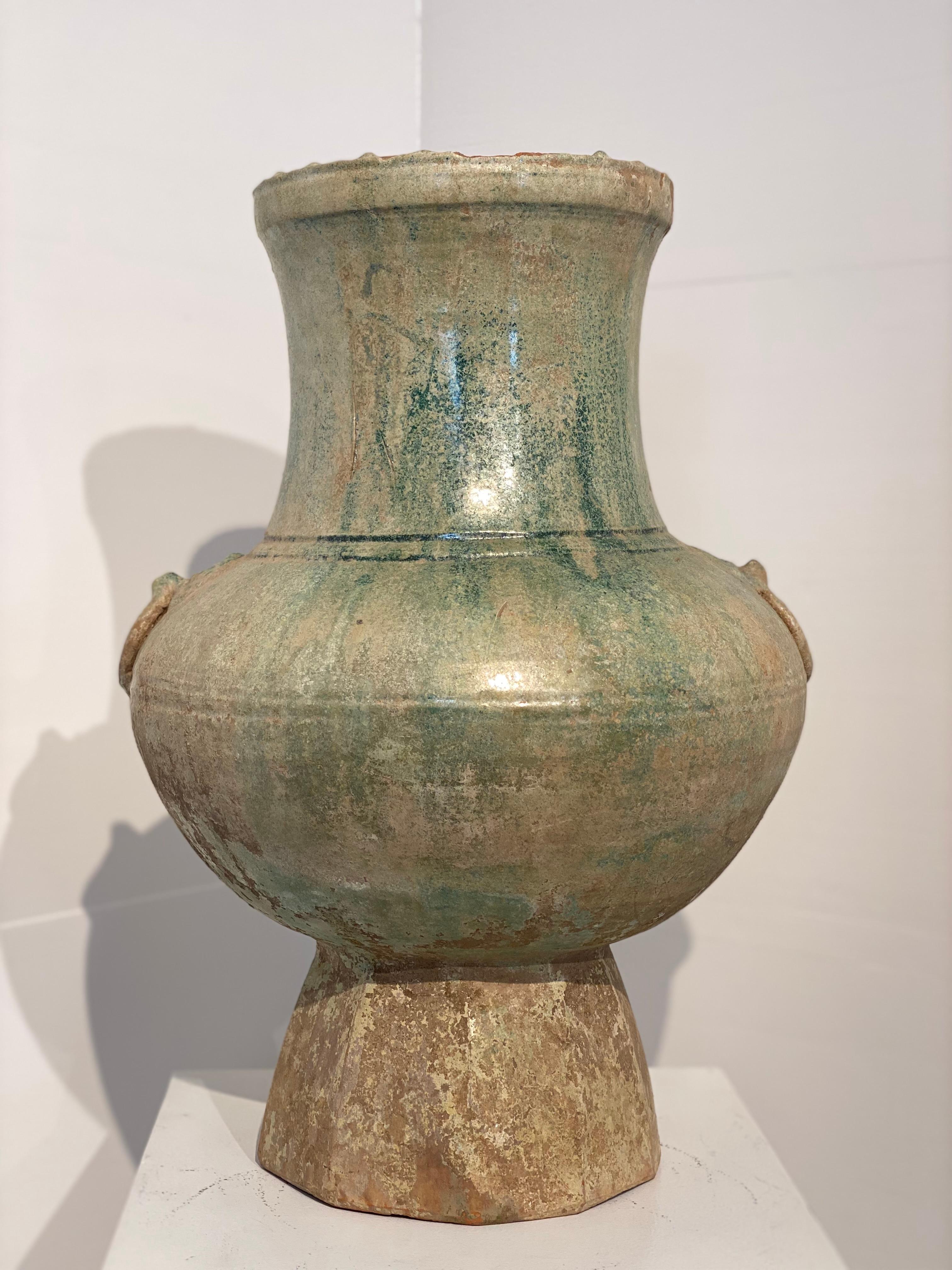 Cinese Un antico vaso cinese Han in vendita