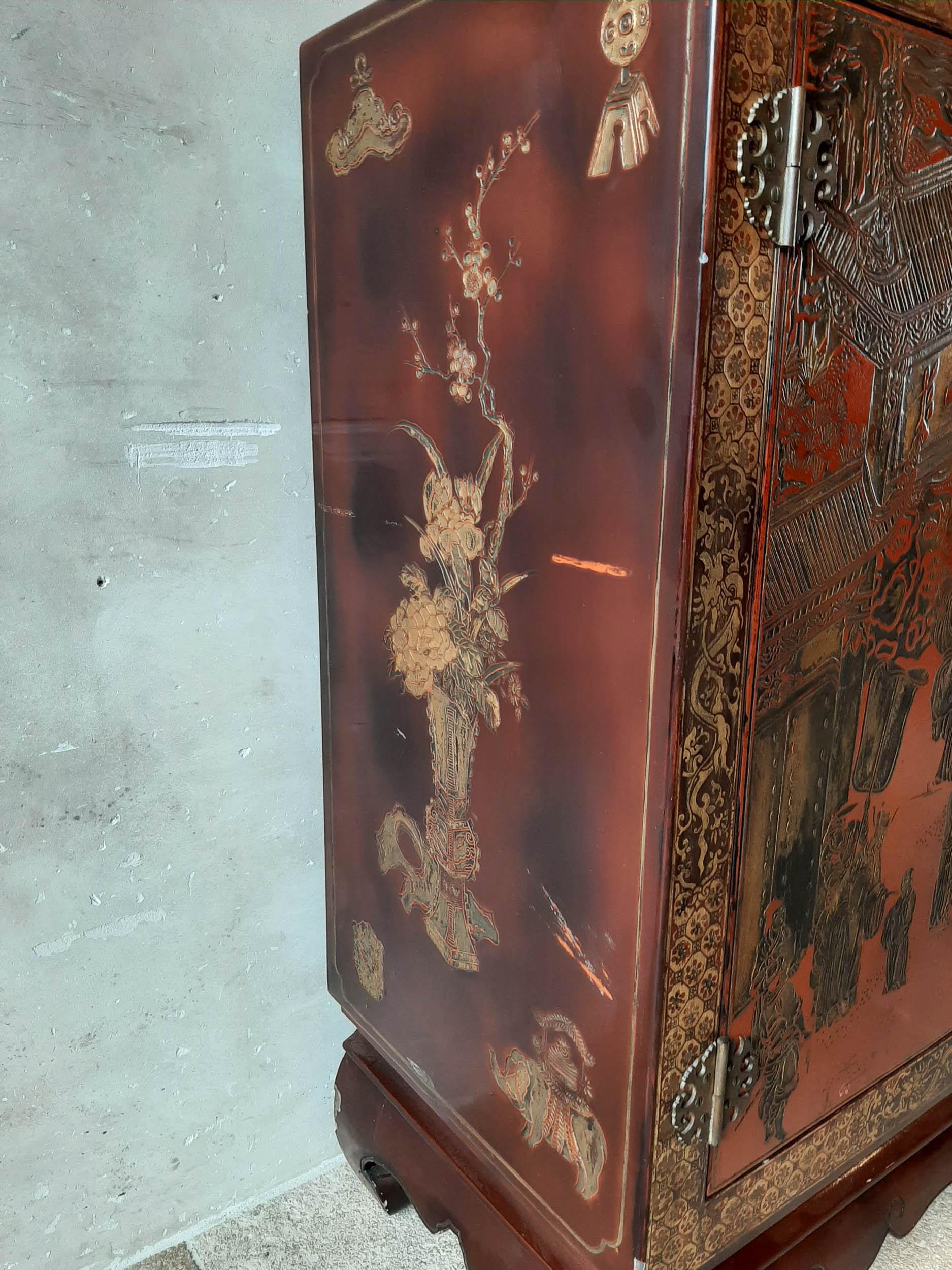 Antique Chinese Red Lacquered and Hand Painted Sideboard 5