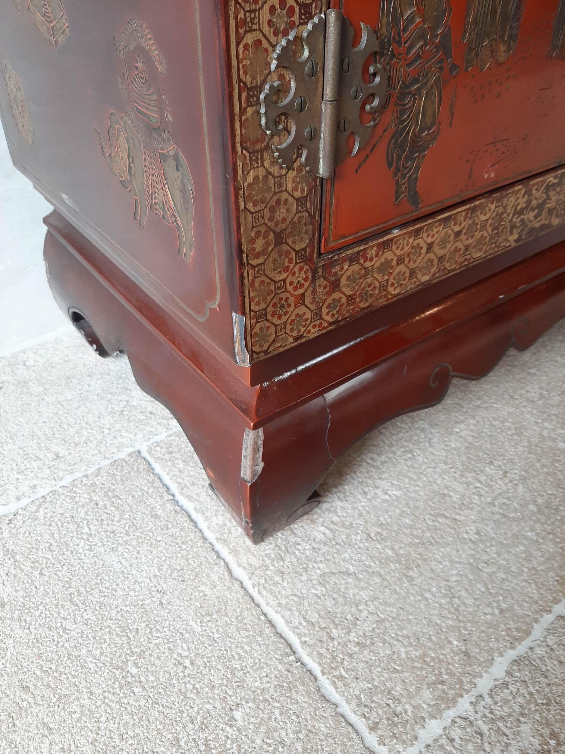 Antique Chinese Red Lacquered and Hand Painted Sideboard 7