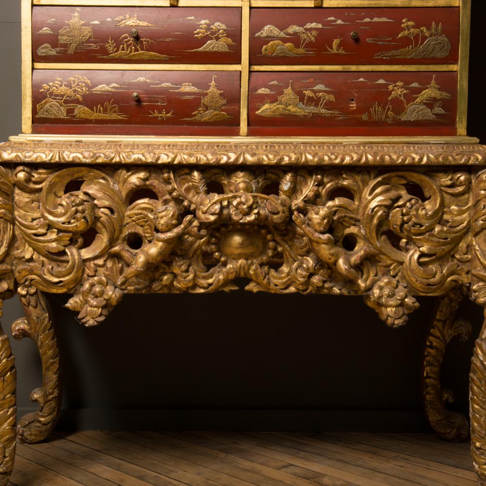 Late 19th Century Antique Chinoiserie Lacquer Storage Cabinet on Carved Giltwood Stand For Sale