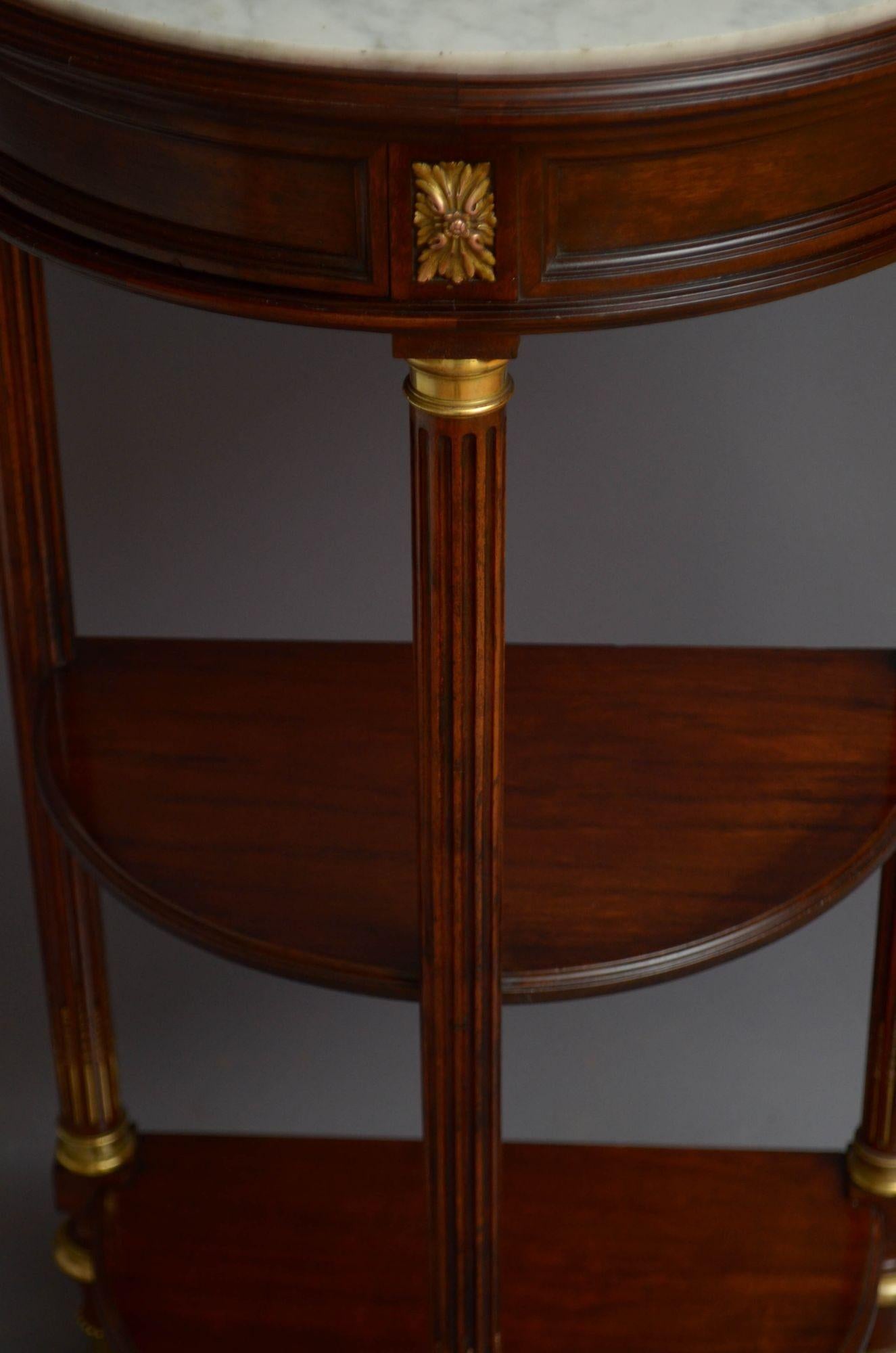 An Antique Demi Lune Mahogany Console Table / Hall Table in Mahogany For Sale 1