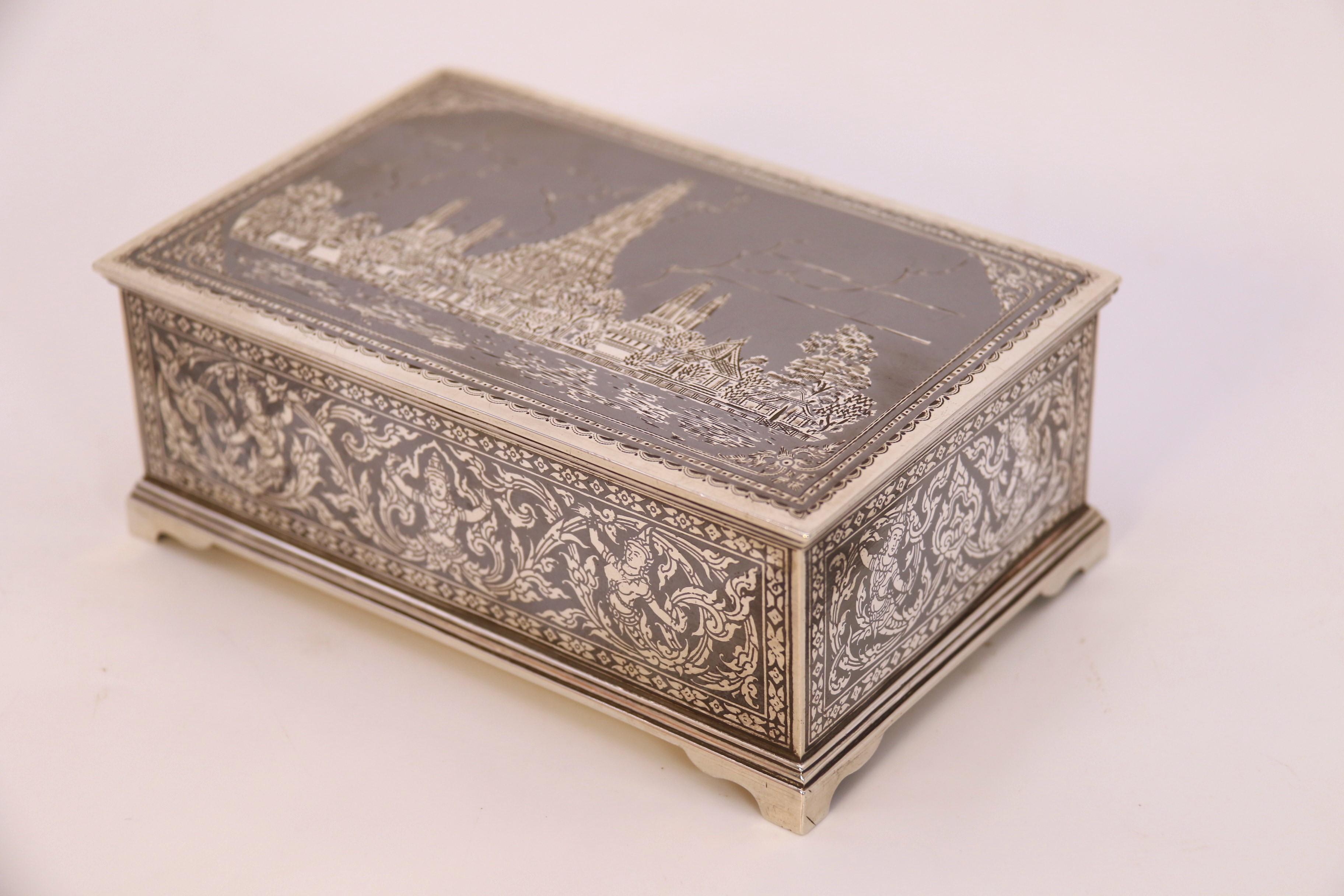 Other An antique early 20th century silver and niello box, Siam circa 1920 For Sale