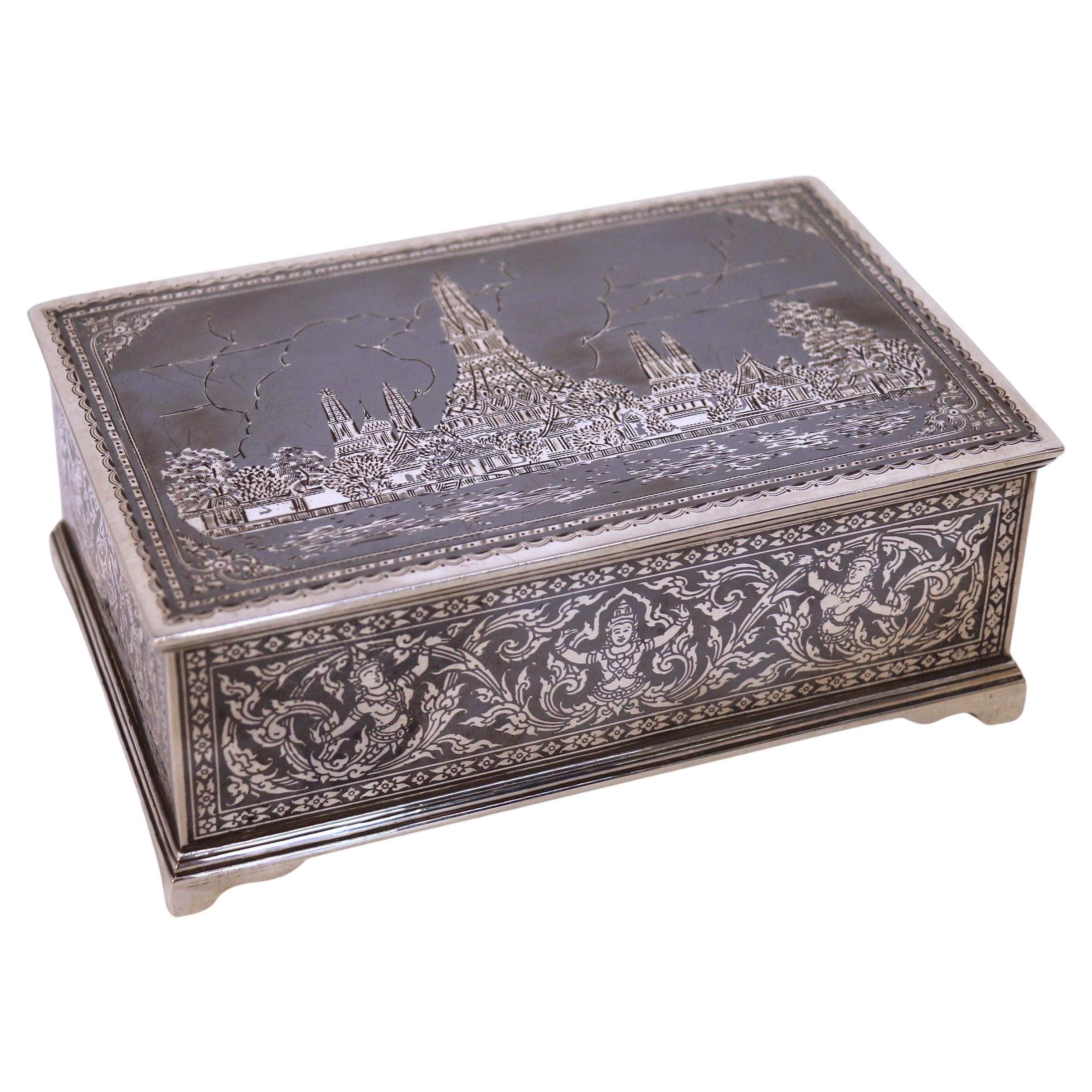 An antique early 20th century silver and niello box, Siam circa 1920 For Sale