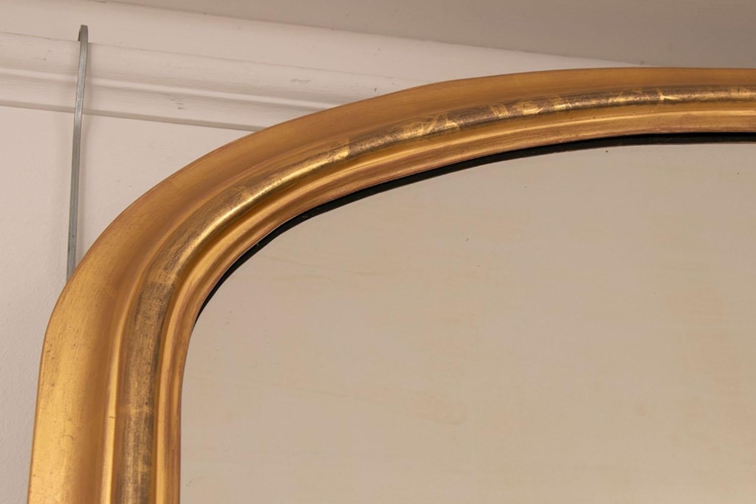 Antique English Gilded Overmantle Wall Mirror In Good Condition In London, Greenwich
