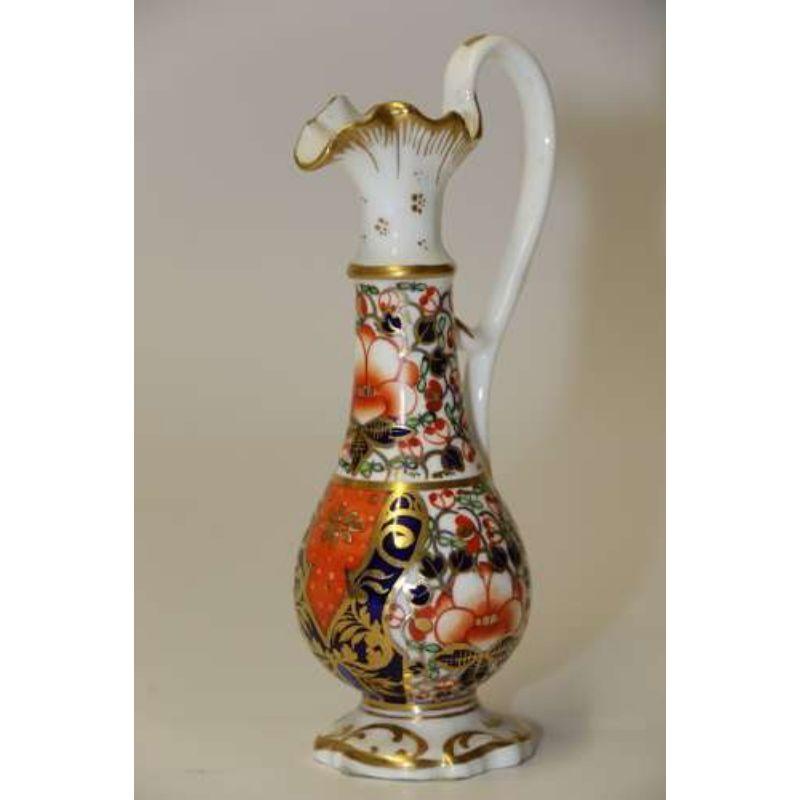 An antique English mid 19th century porcelain hand painted Derby ewer circa 1860 In Good Condition For Sale In Central England, GB