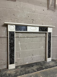 Antike englische Regency Statuary Weiß und St Annes Marmor Kamin Mantel