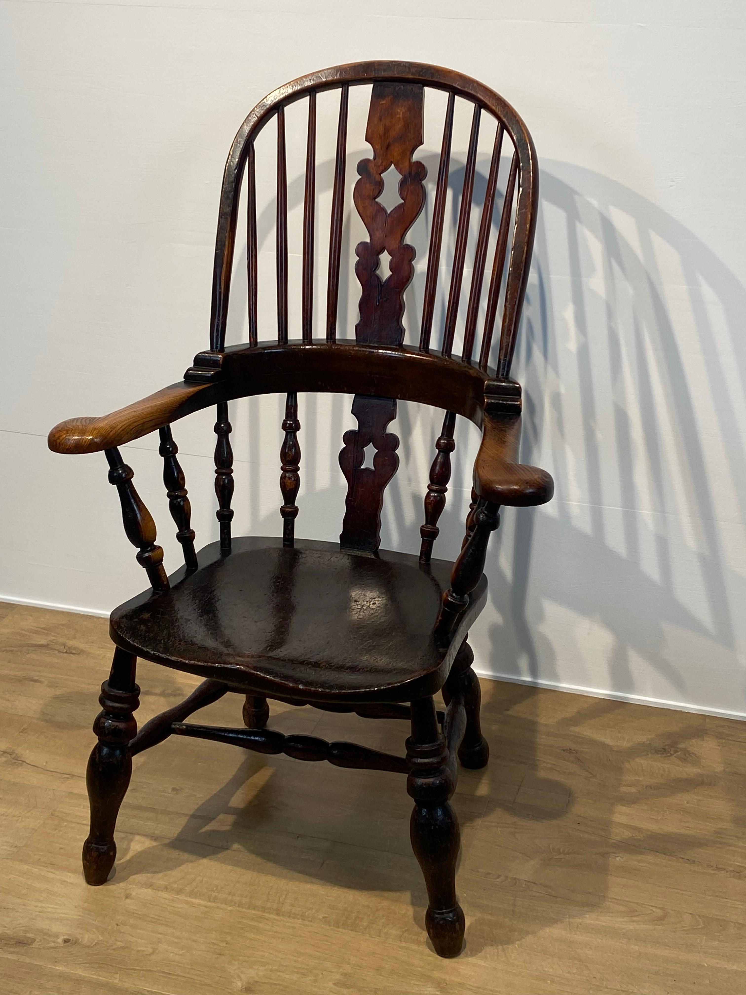 Patiné Ancienne chaise Windsor anglaise en vente