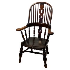 An Antique English Windsor Chair